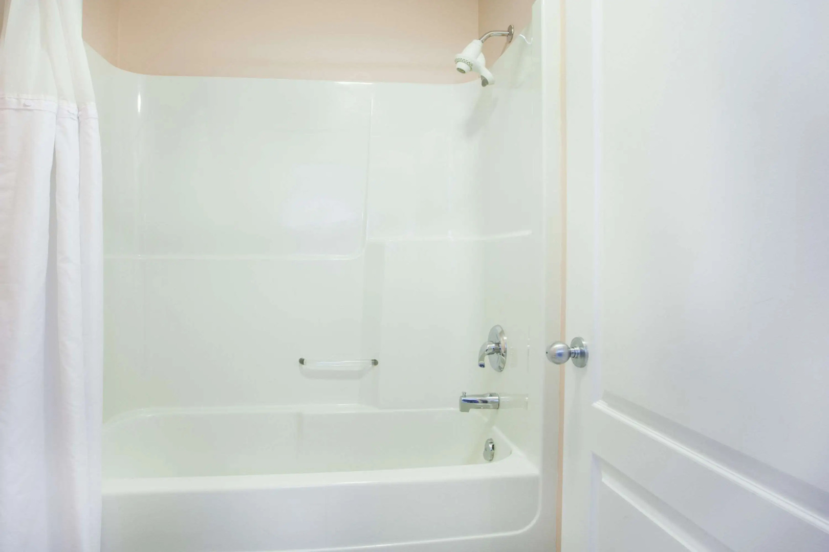 Ramada by Wyndham 100 Mile House