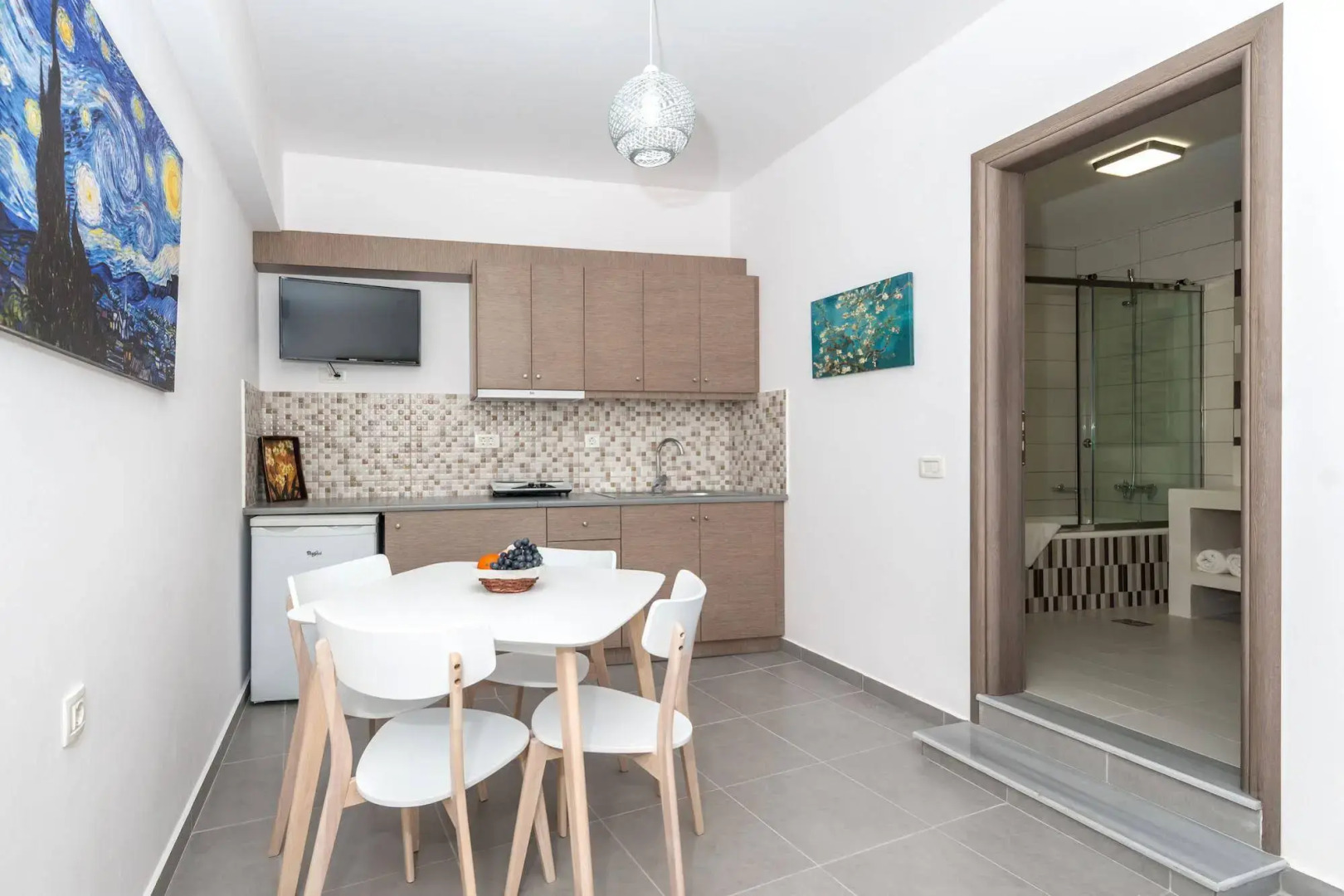 Sea View Village - Studios & Apartments