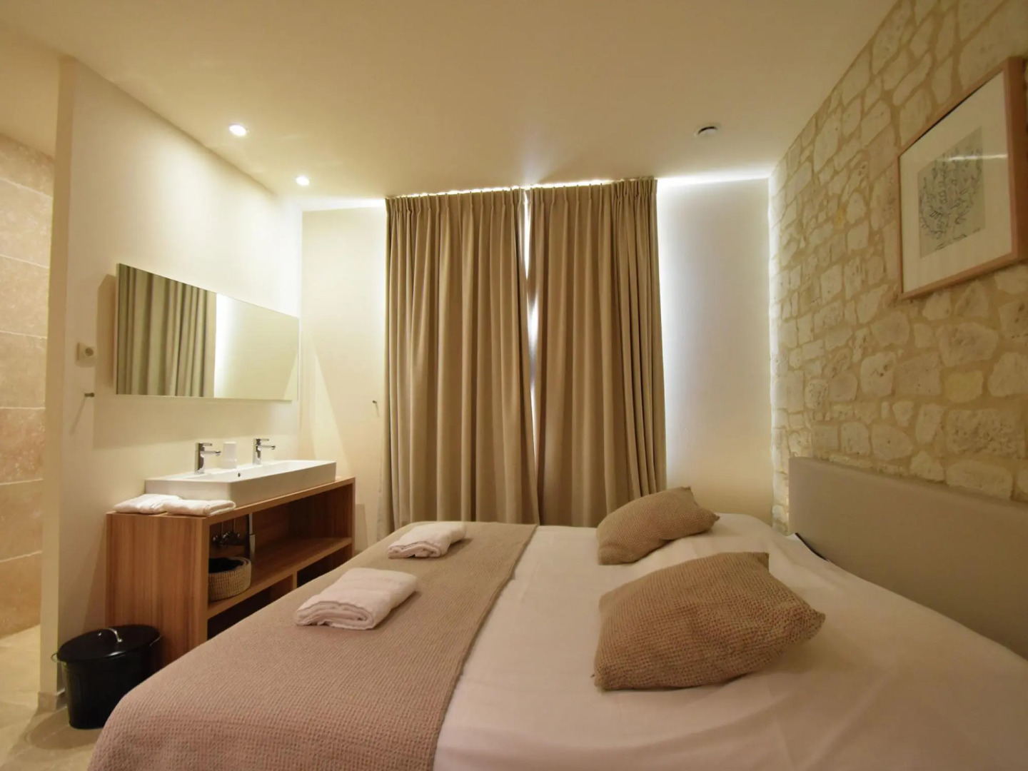 Lavish Apartment in Villesèque-des-Corbières with Terrace