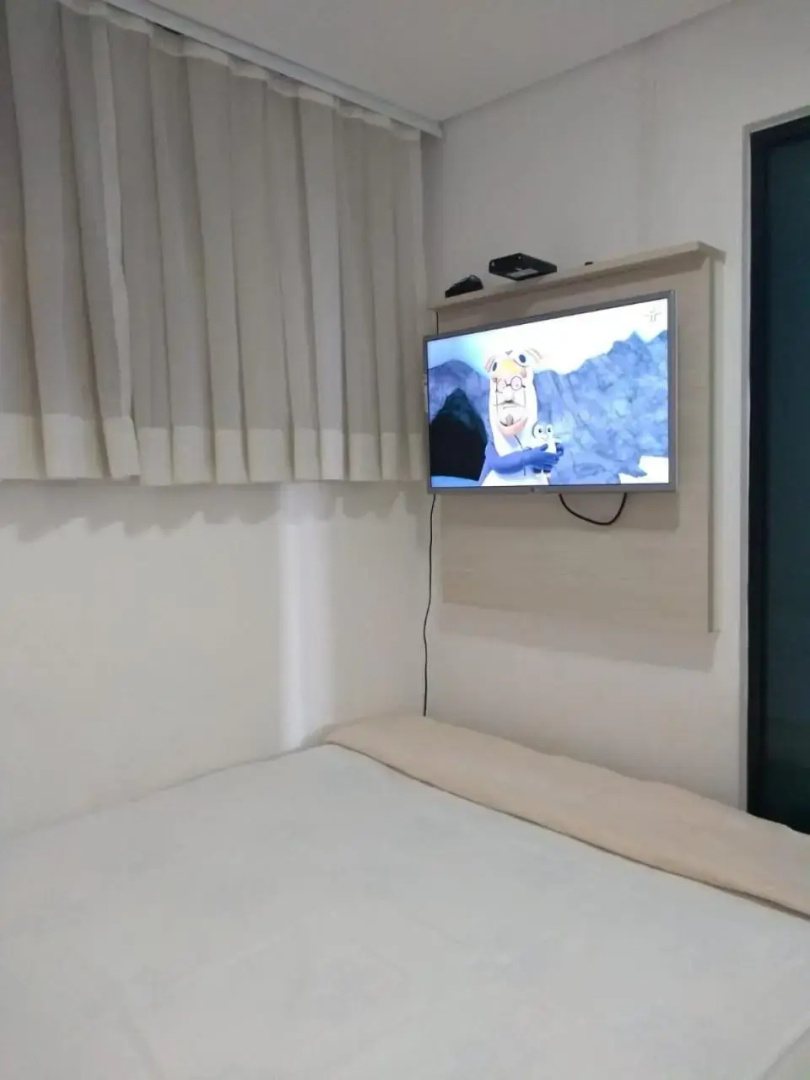 Alugo Temporada apartamento frente ao mar de Fortaleza.