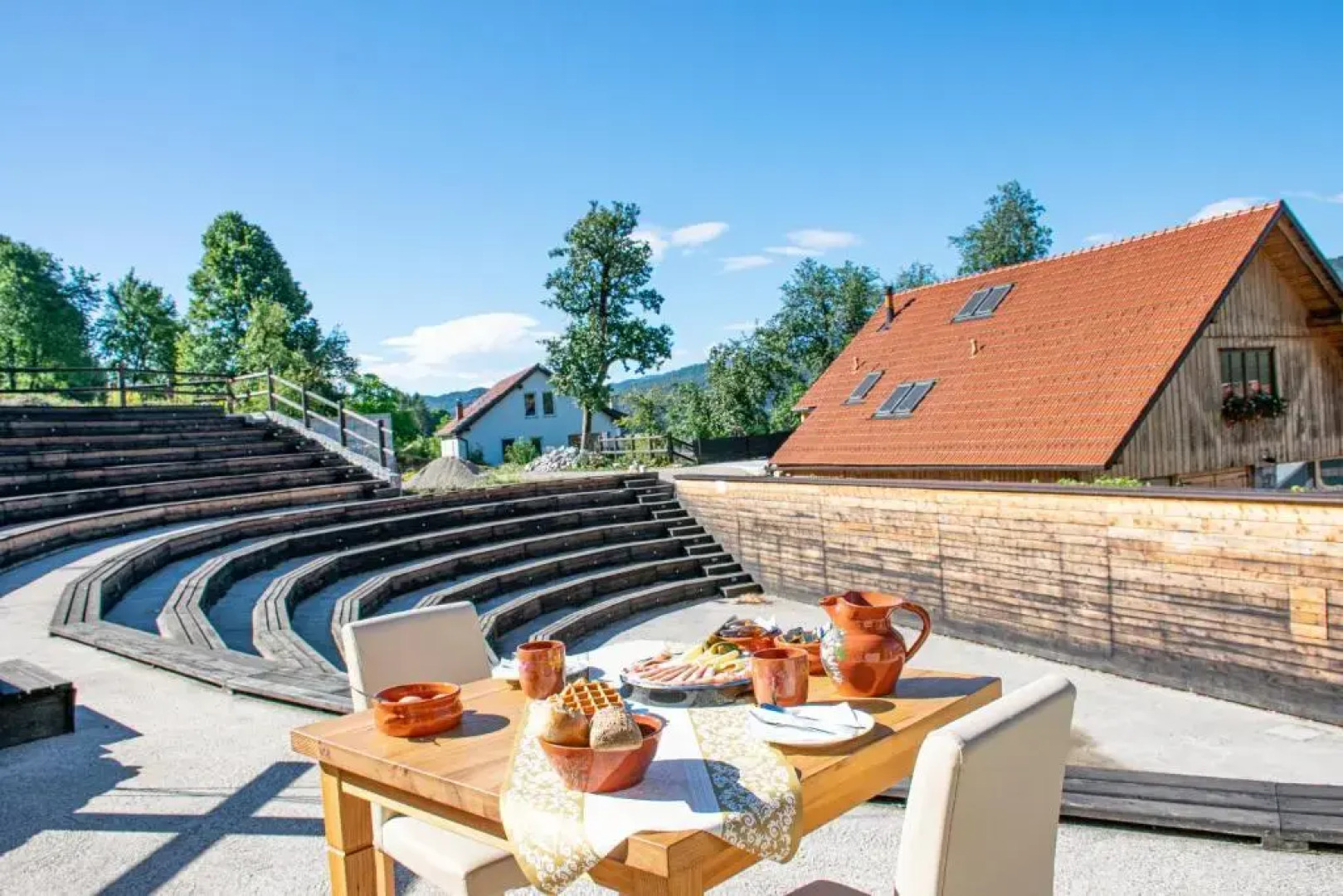 youth hostel arsviva