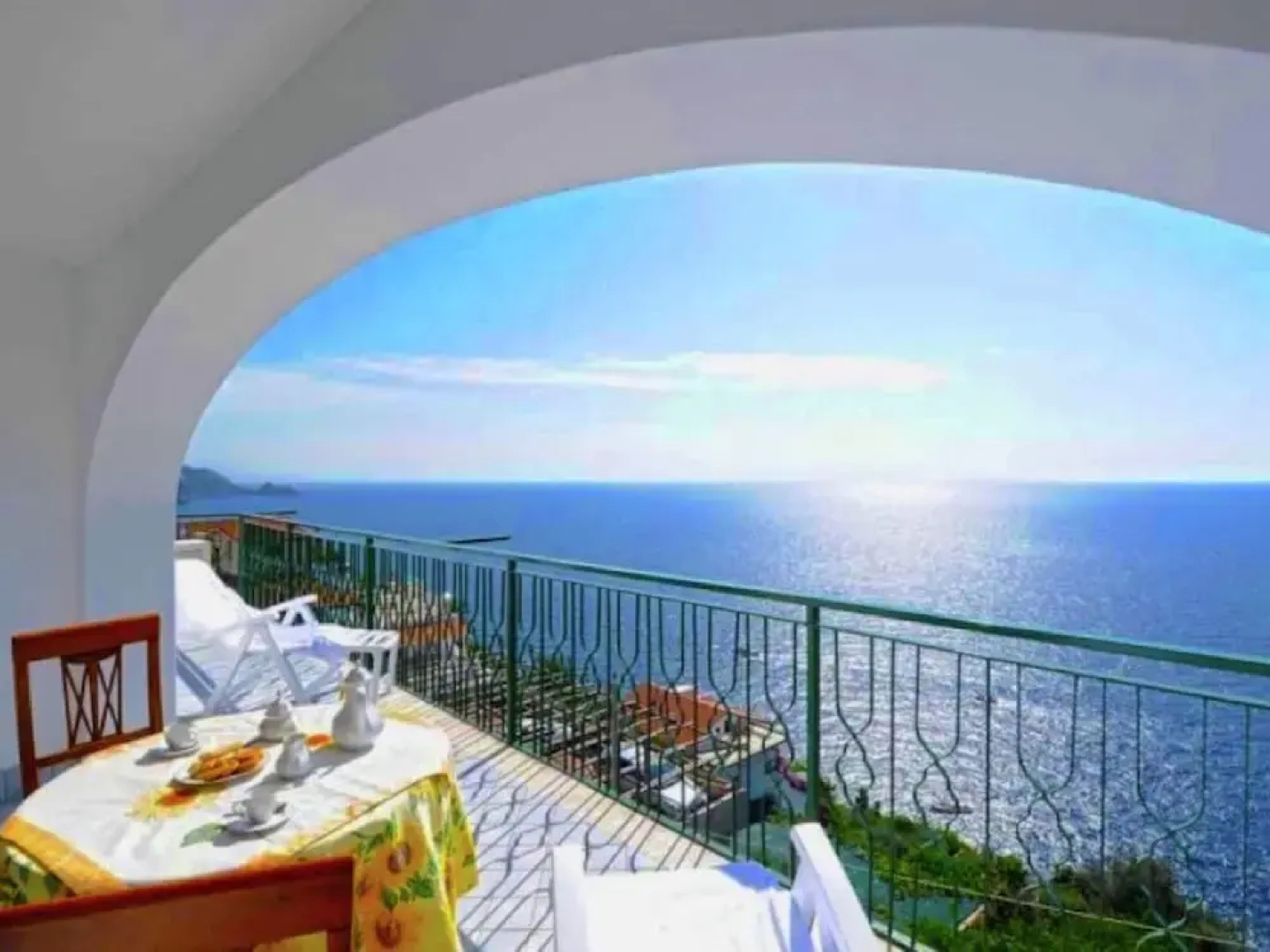 Apartment near Praia with Large Terrace & Spectacular Views