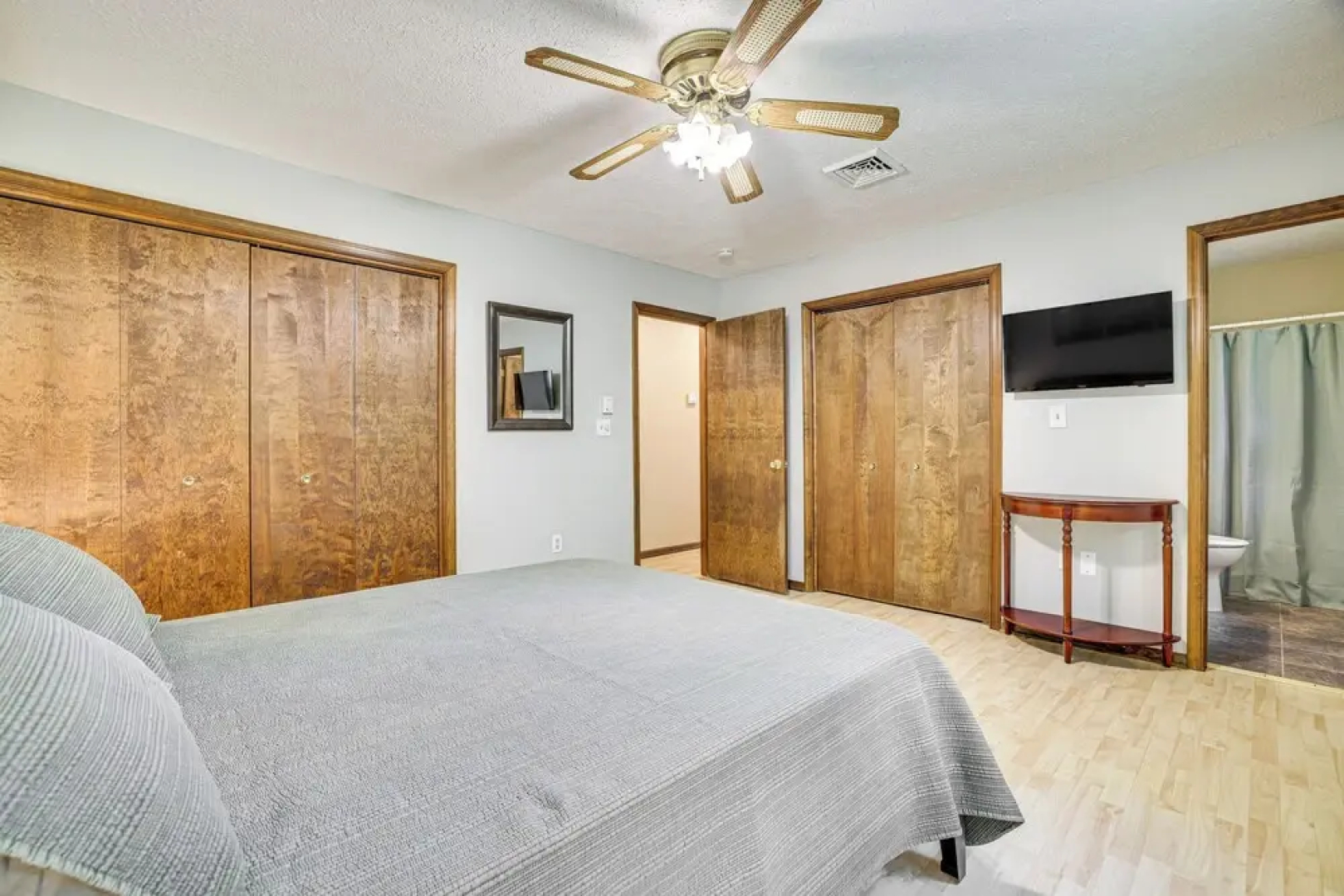 Clifton Township Home W/ Deck & Heated Sunroom!