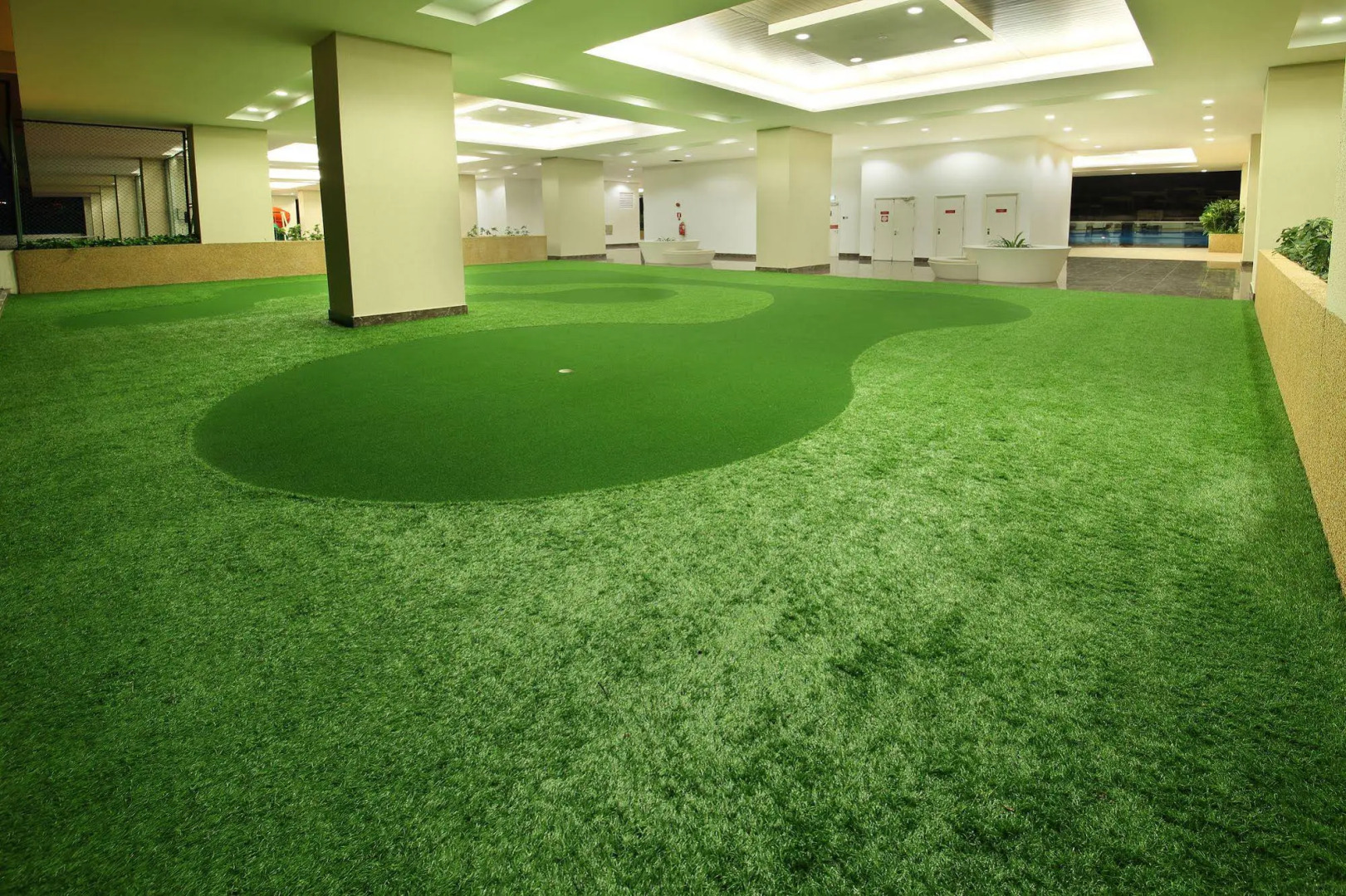 Paragon Serviced Suites @ Straits View