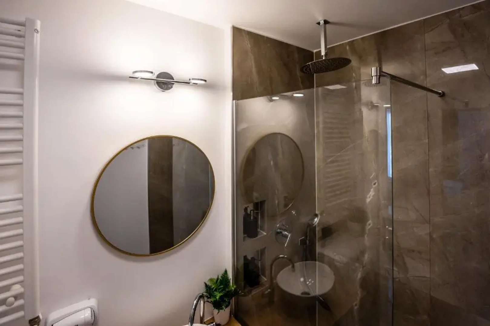 Metropole Apartments Old City