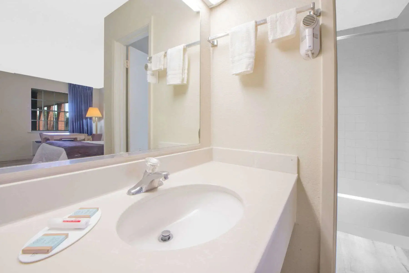 Holiday Inn Express & Suites Borger by IHG