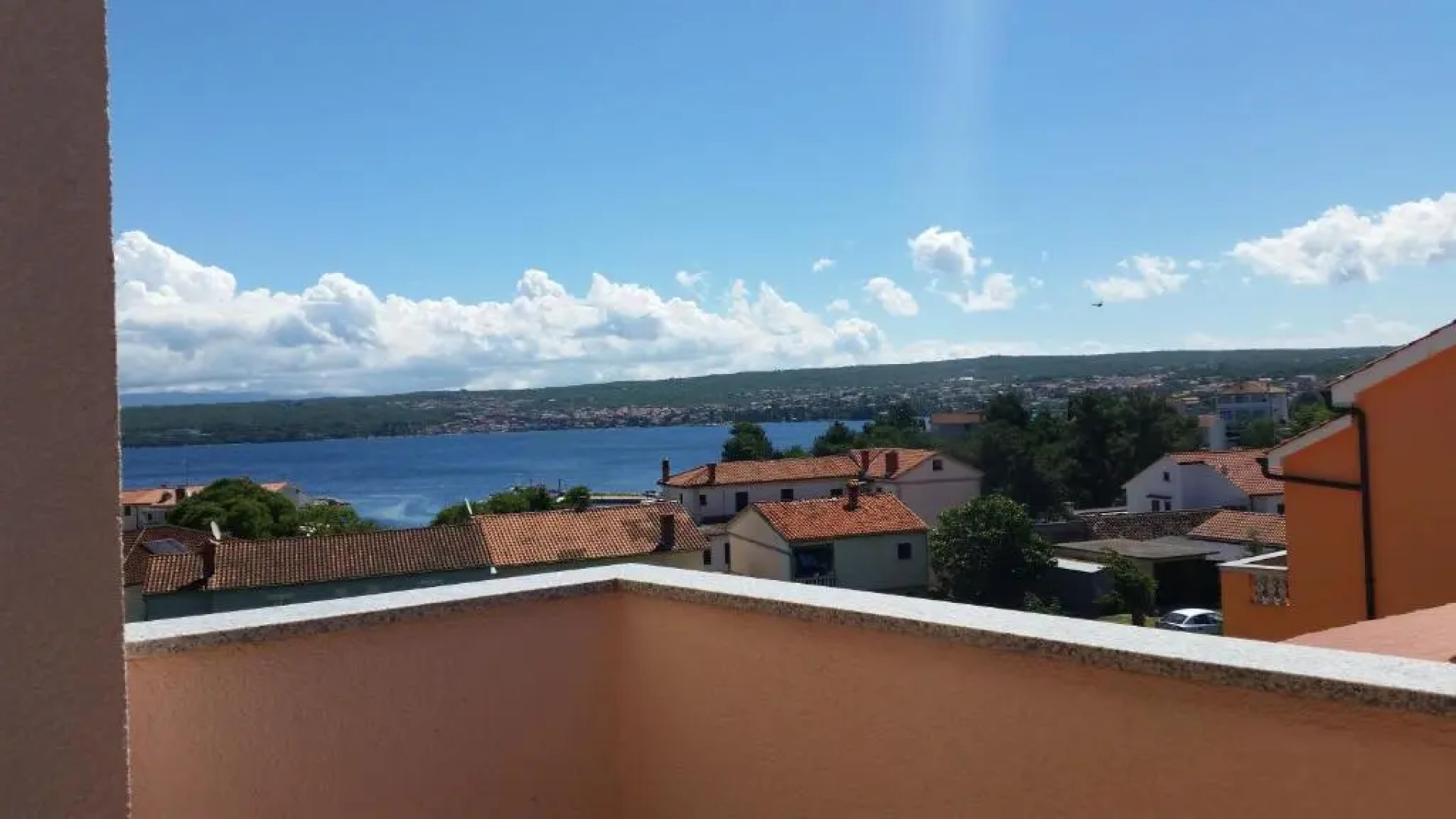 Apartment Yellow Porat