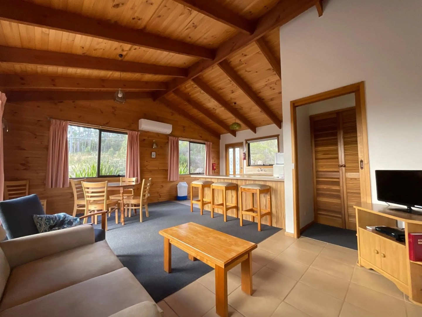 Silver Ridge Retreat