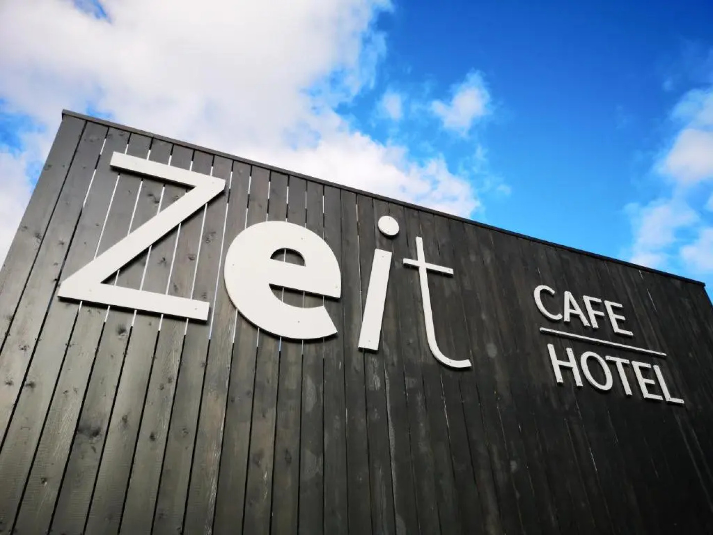 Zeit Hotel
