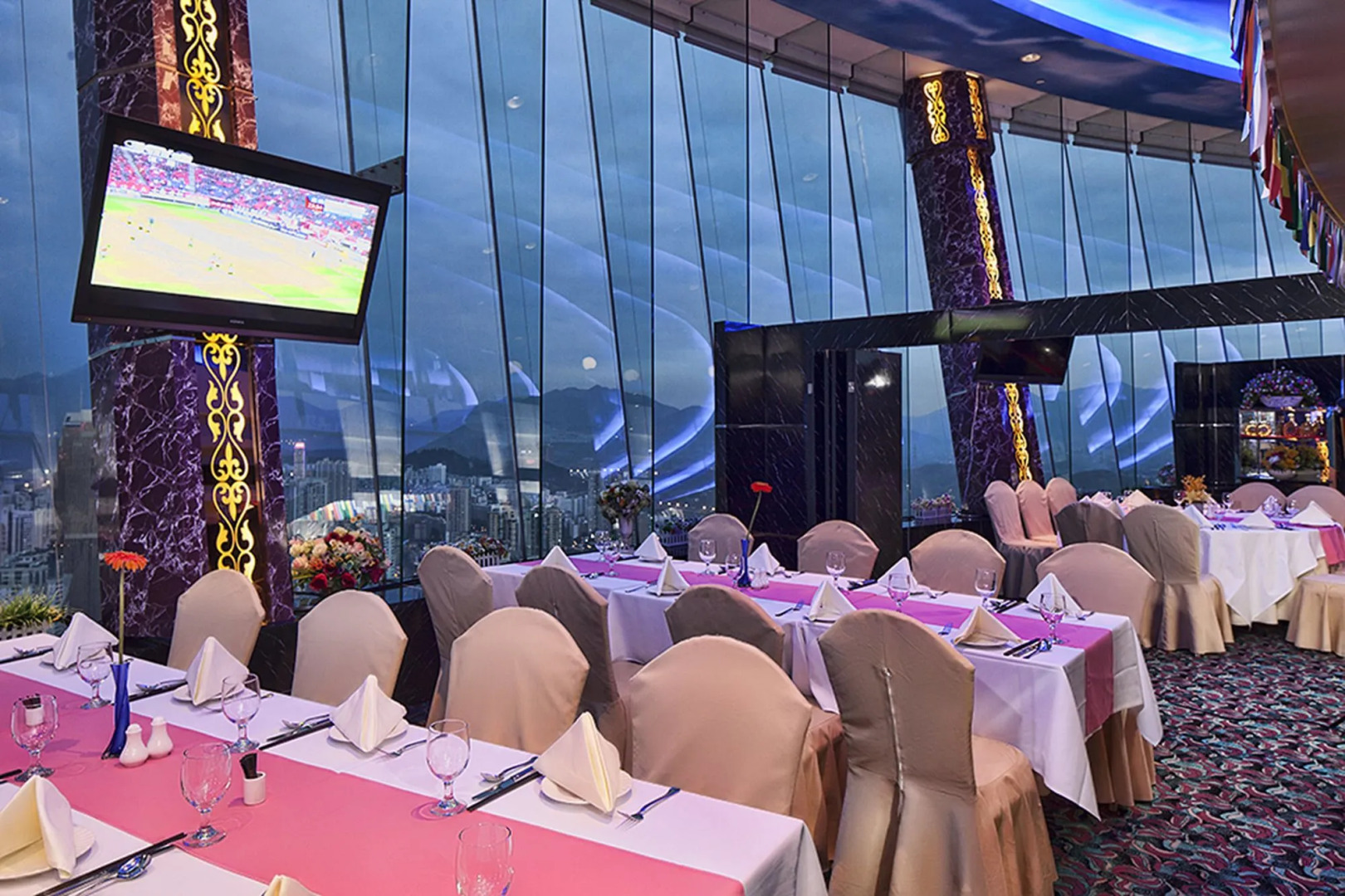 Renaissance Shenzhen Luohu Hotel