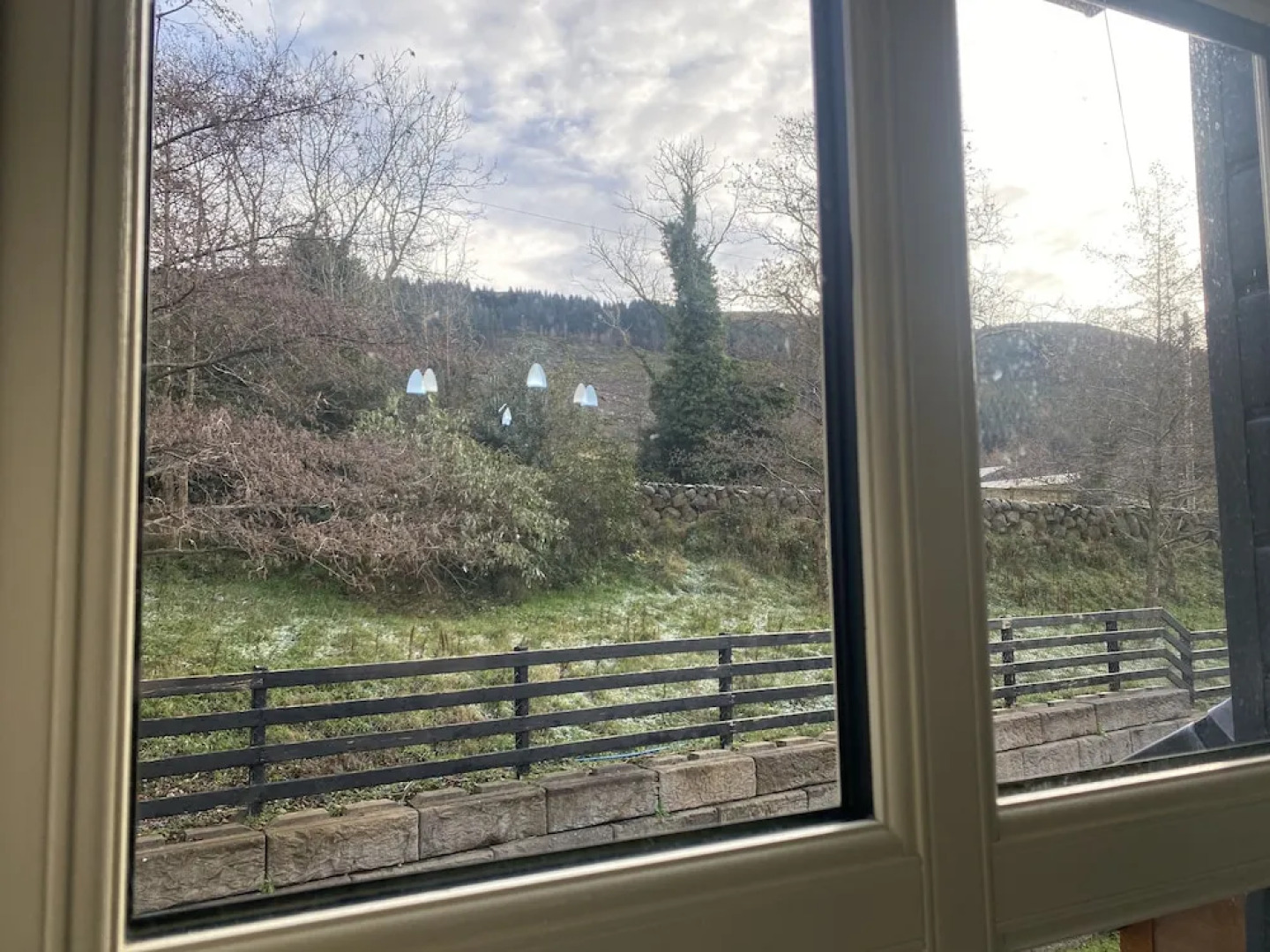 Rostrevor Valley Holiday Park- En-suite Rooms with Hot tub and Private Car Service