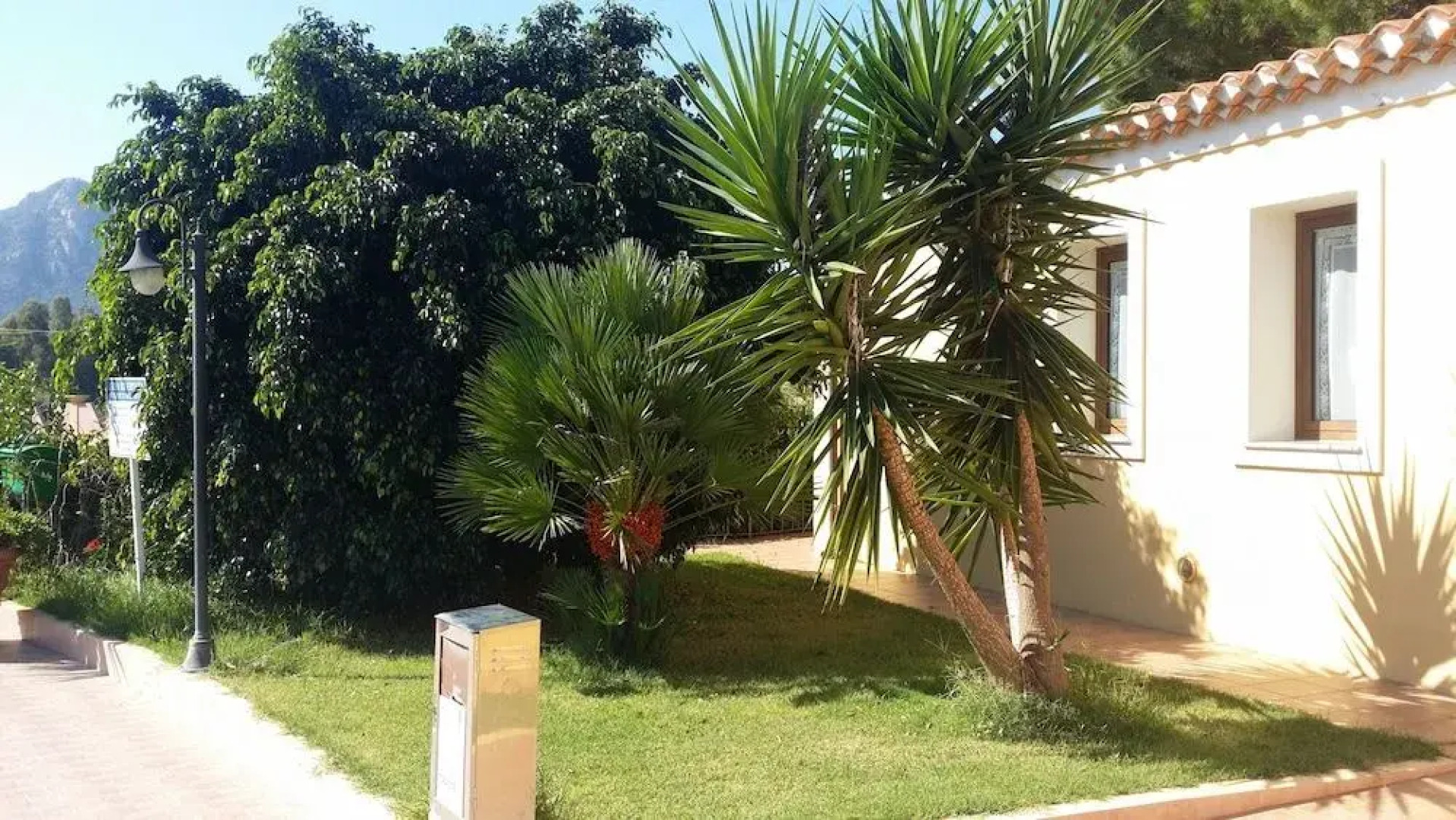 Rejna Residence Hotel