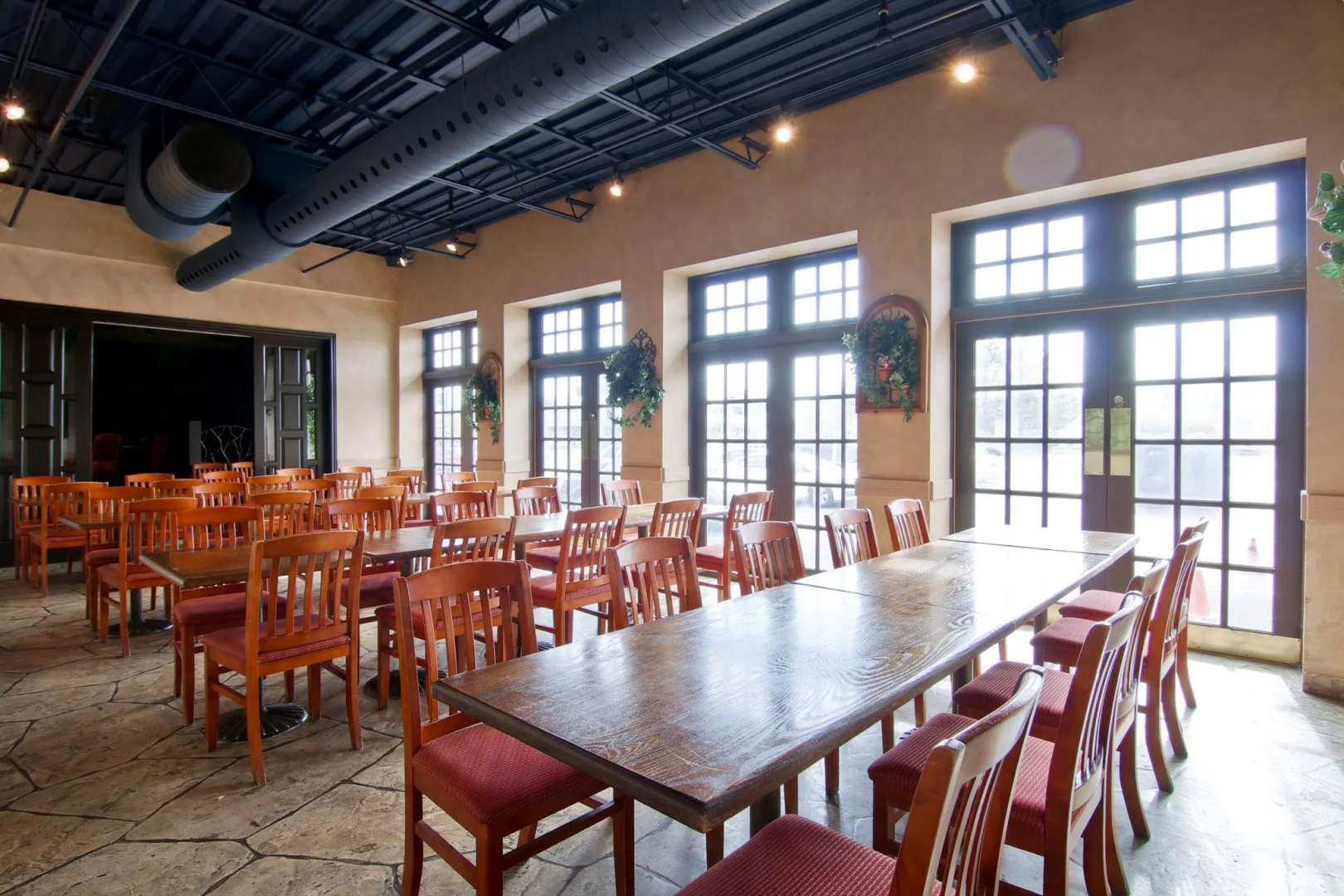 Holiday Inn Hotel & Suites St. Catharines Conference Center by IHG