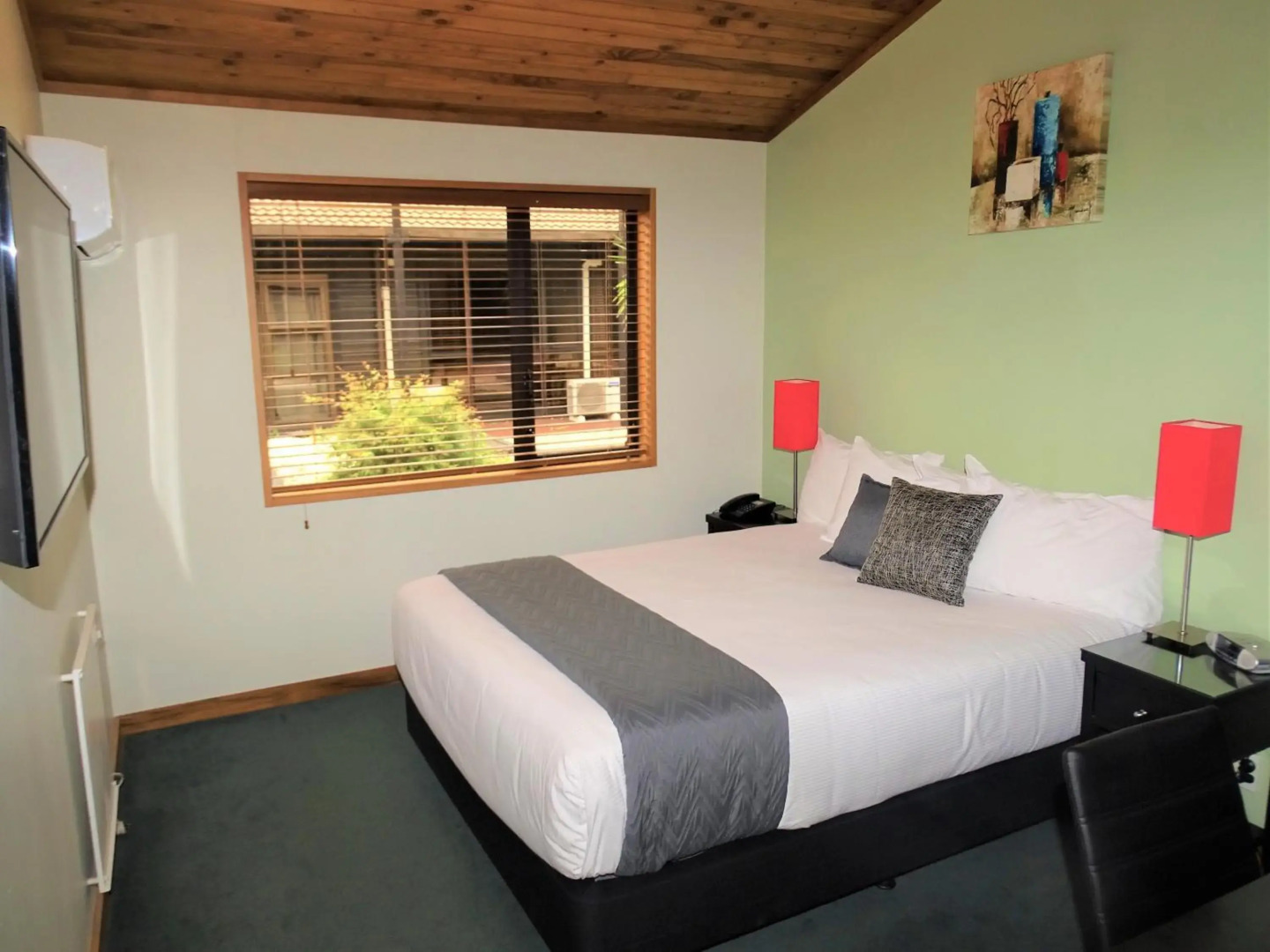 Riverside Hotel Marlborough