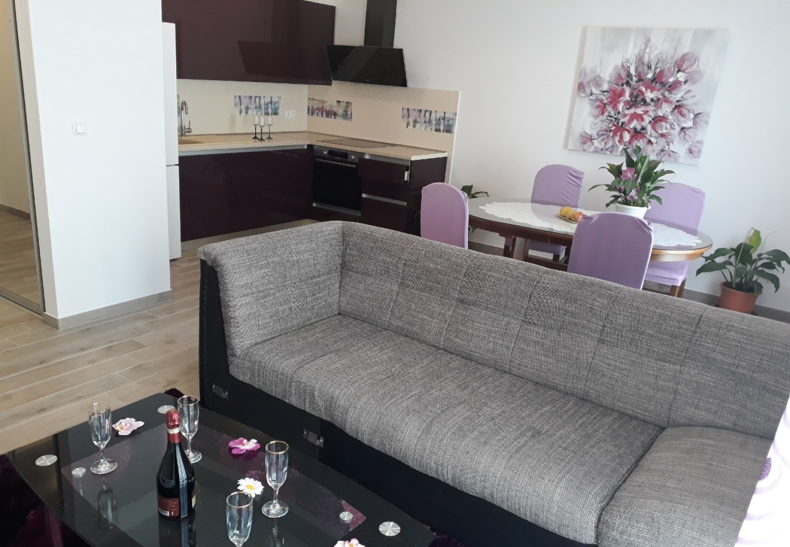 Apartment MeMi - great location, modern & parking: A1 Marin Trogir, Riviera Trogir