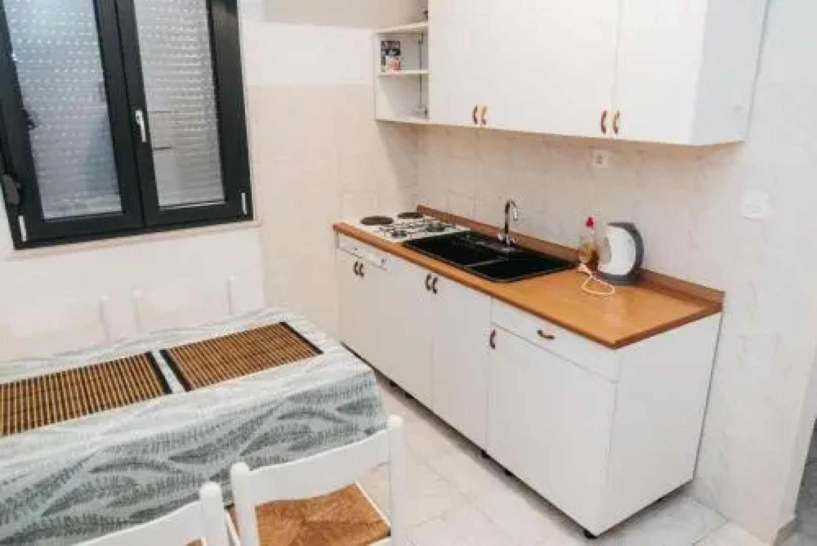 Apartments and Rooms Maganic