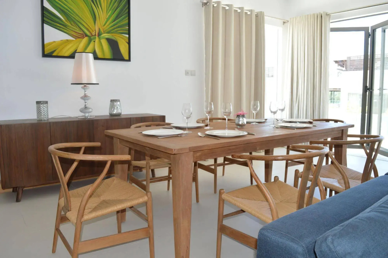 Rose Des Sables Beachfront Apartments