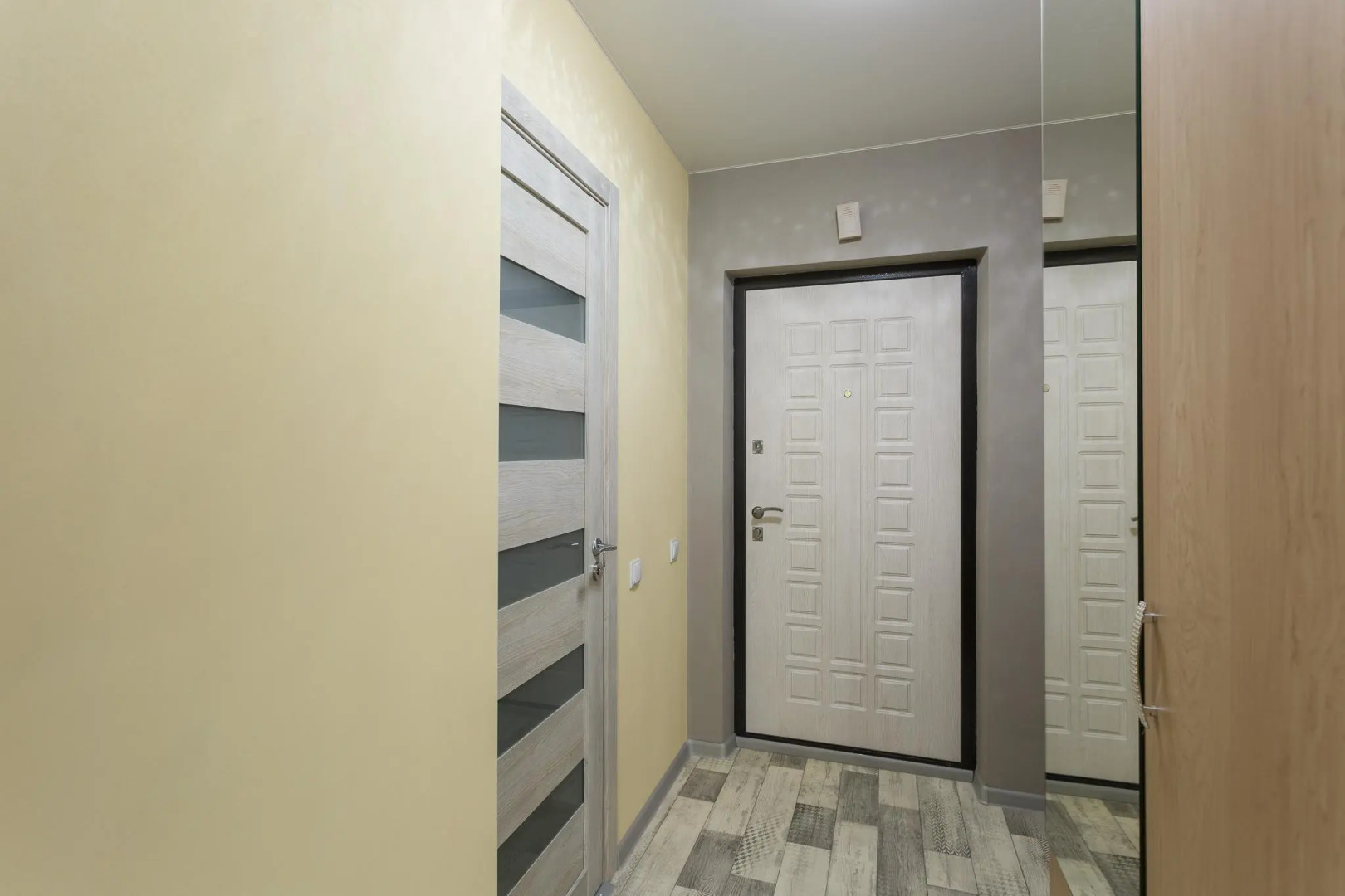 Две Подушки в микрорайоне Зеленый город 4