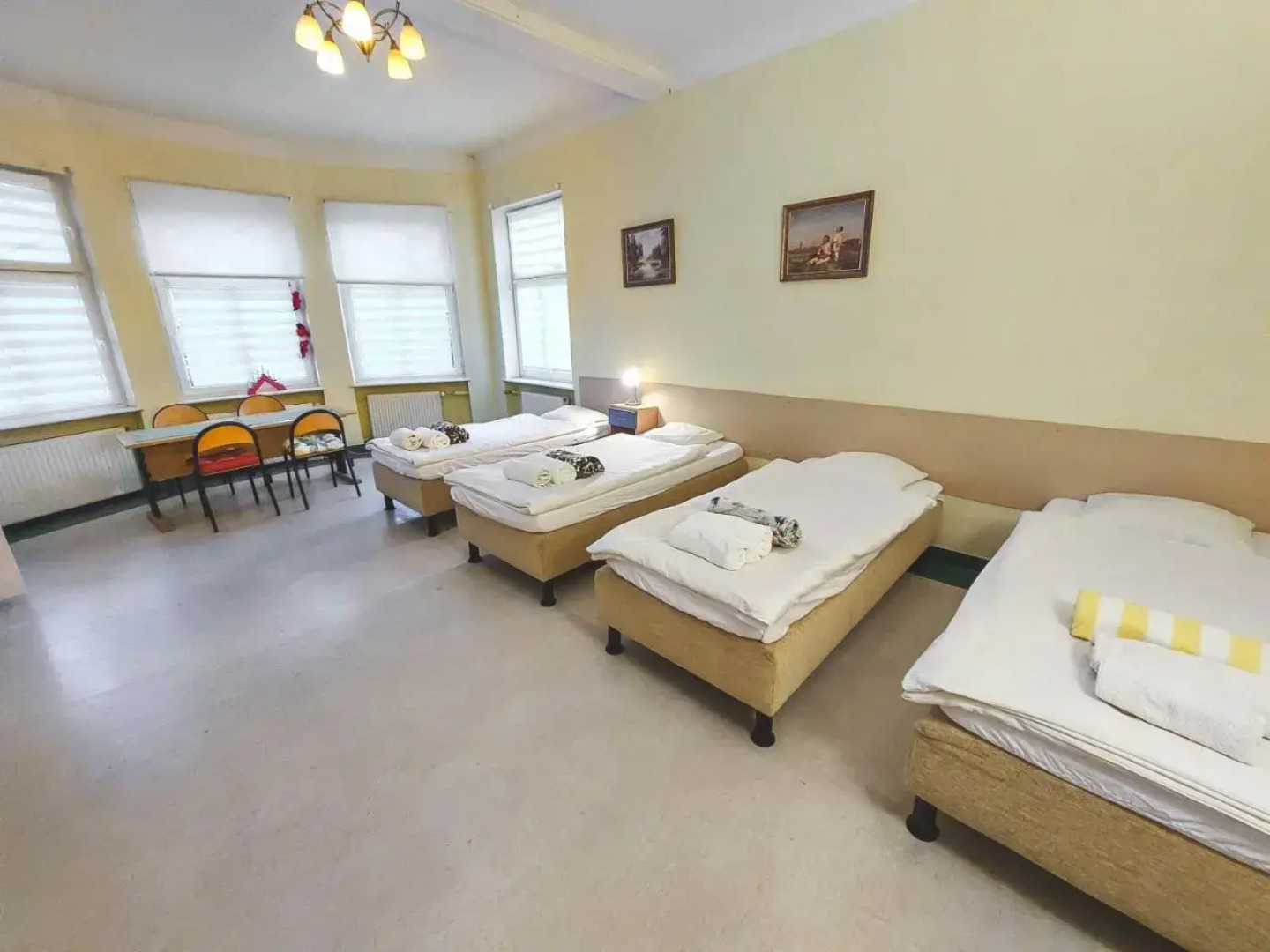 Willa Pod Starymi Lipami