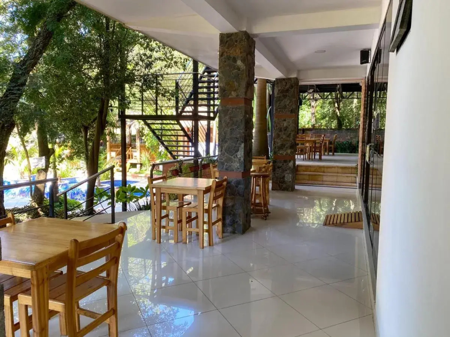 Los Lagos Resort Hotel