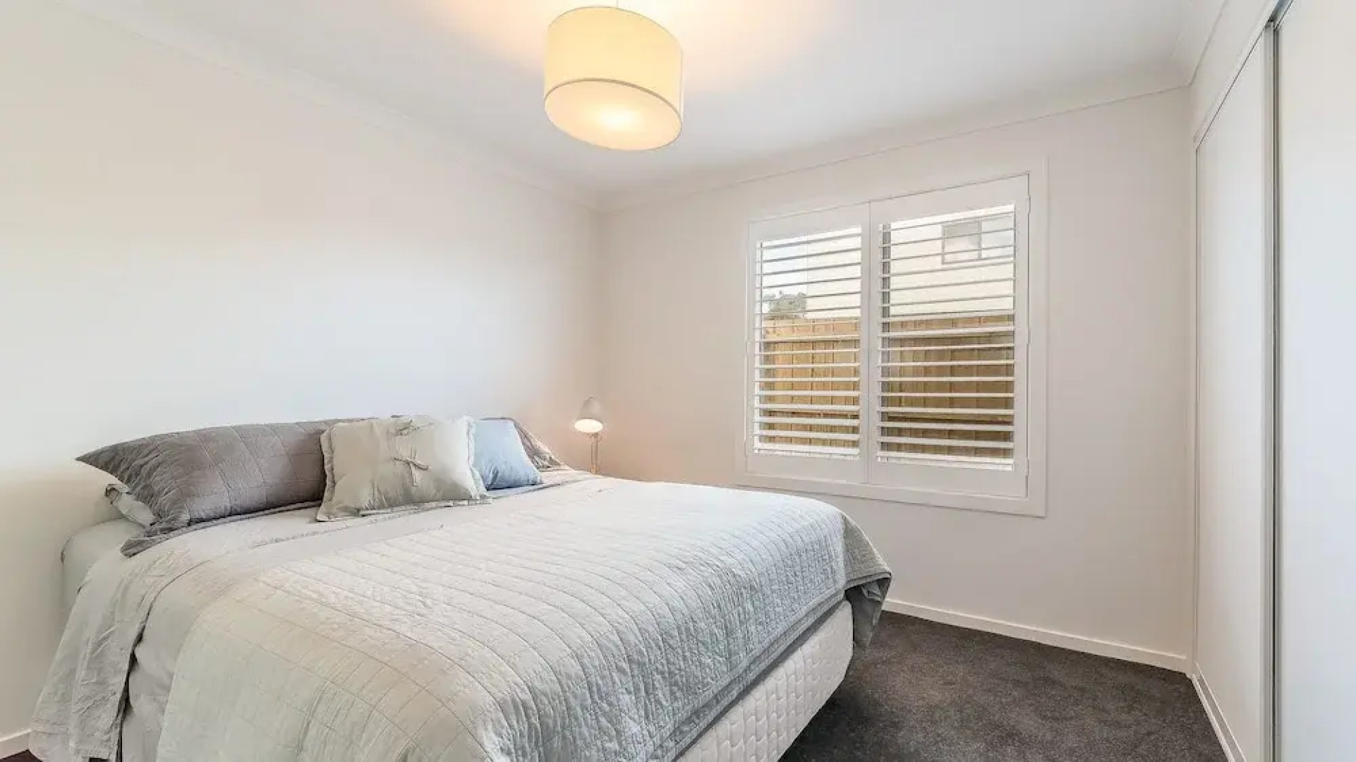 7 Graydens with views in Ventnor