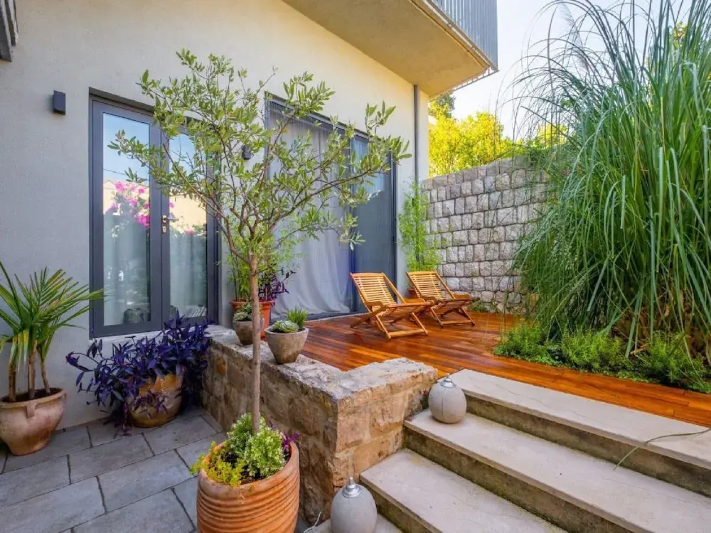 Villa Lola - Four Bedroom Villa With Sea View