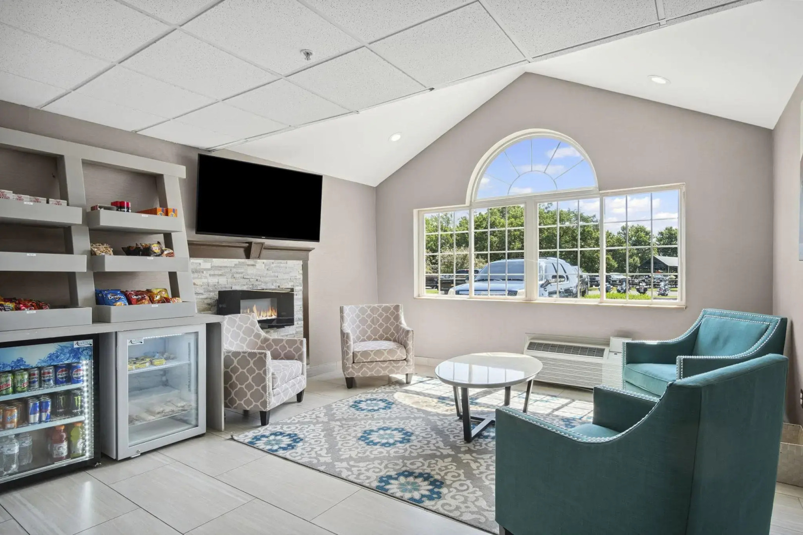 Sonesta Essential Hotels & Suites Kansas City/Blue Springs