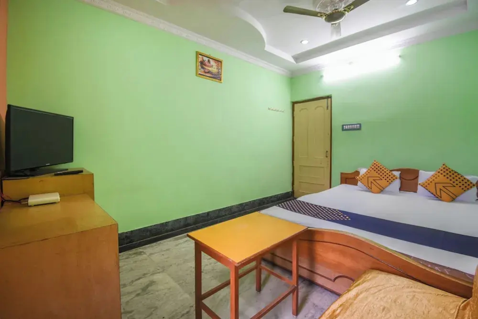 Hotel Rajmahal