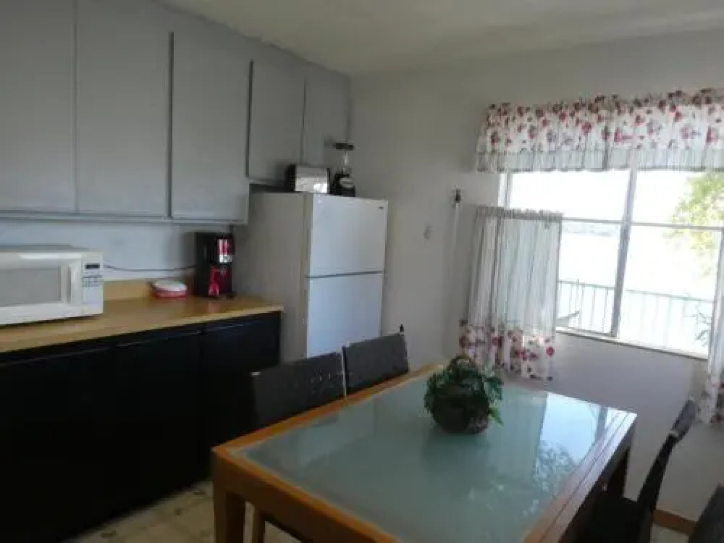 Blue Fish Cove Resort