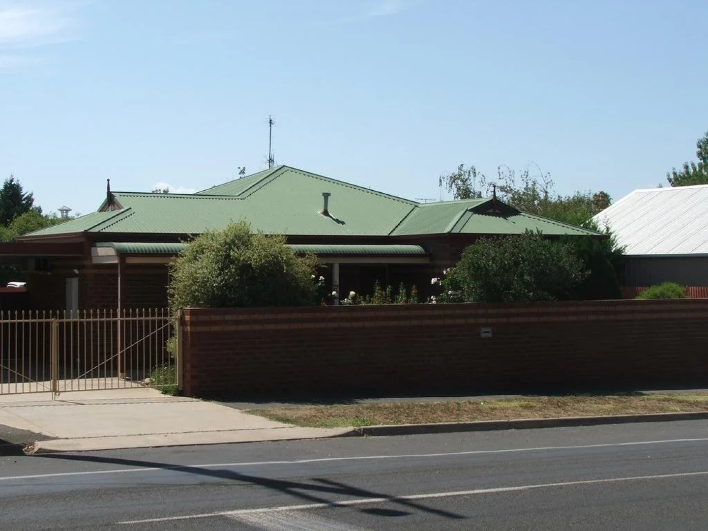 Bristol House Accommodation