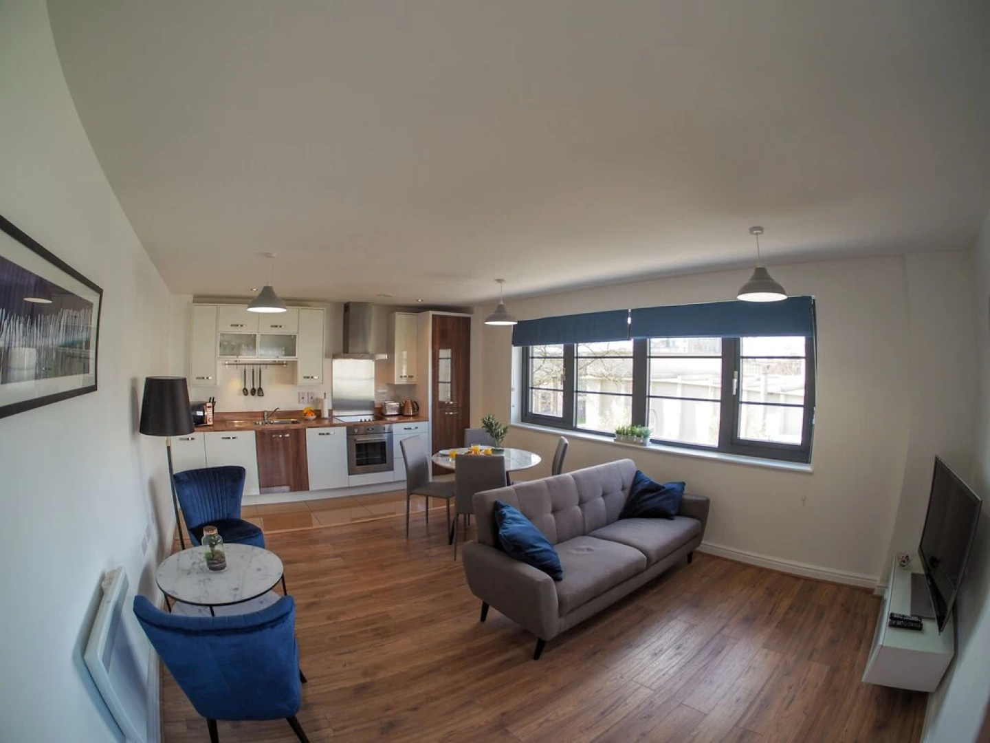 SA Today Apartments Farnborough with Fibre Wi-Fi & Netflix