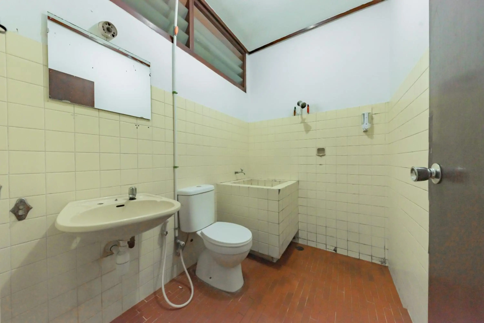 OYO 1710 Hotel Budi Famili 2 Syariah