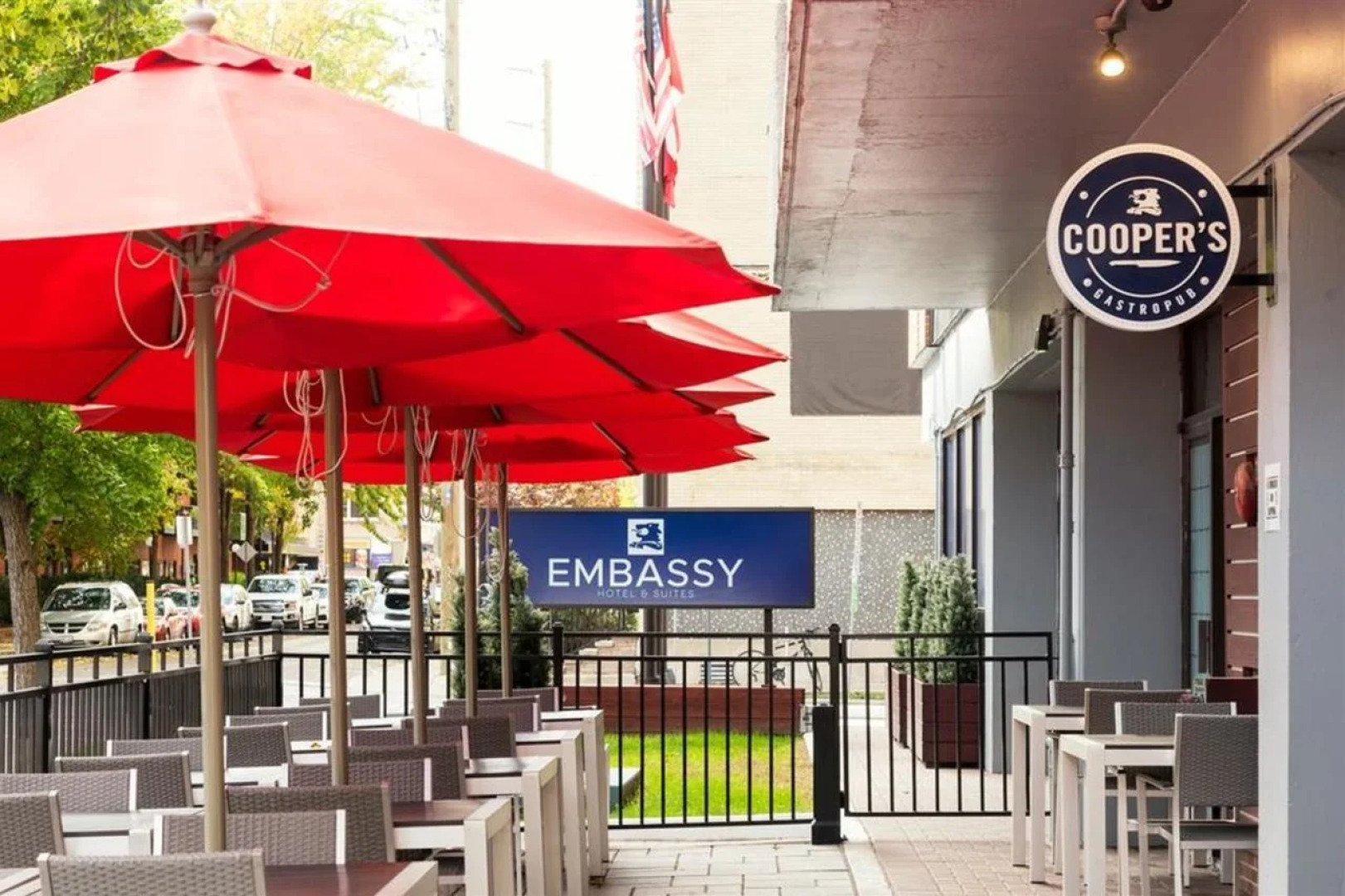 Ottawa Embassy Hotel