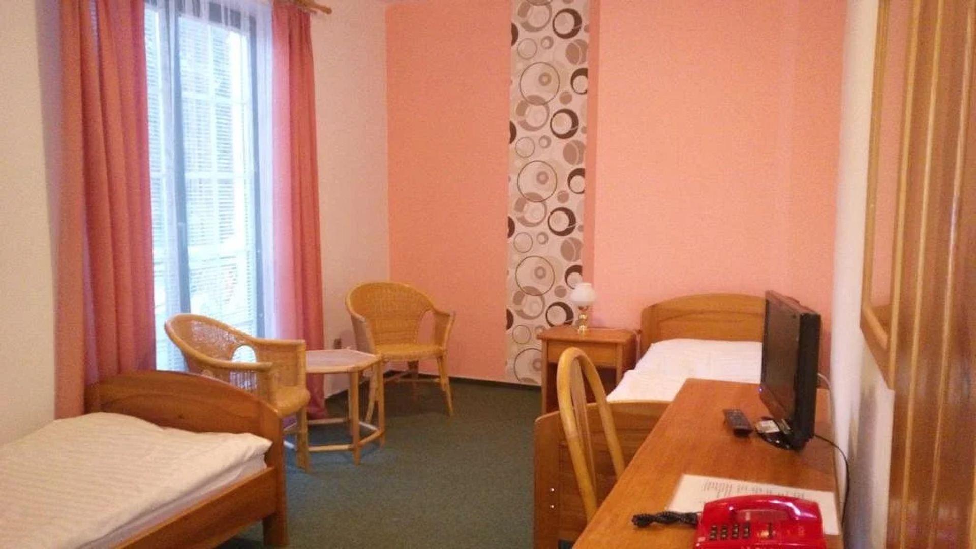 Restaurant a Pension u Hradu