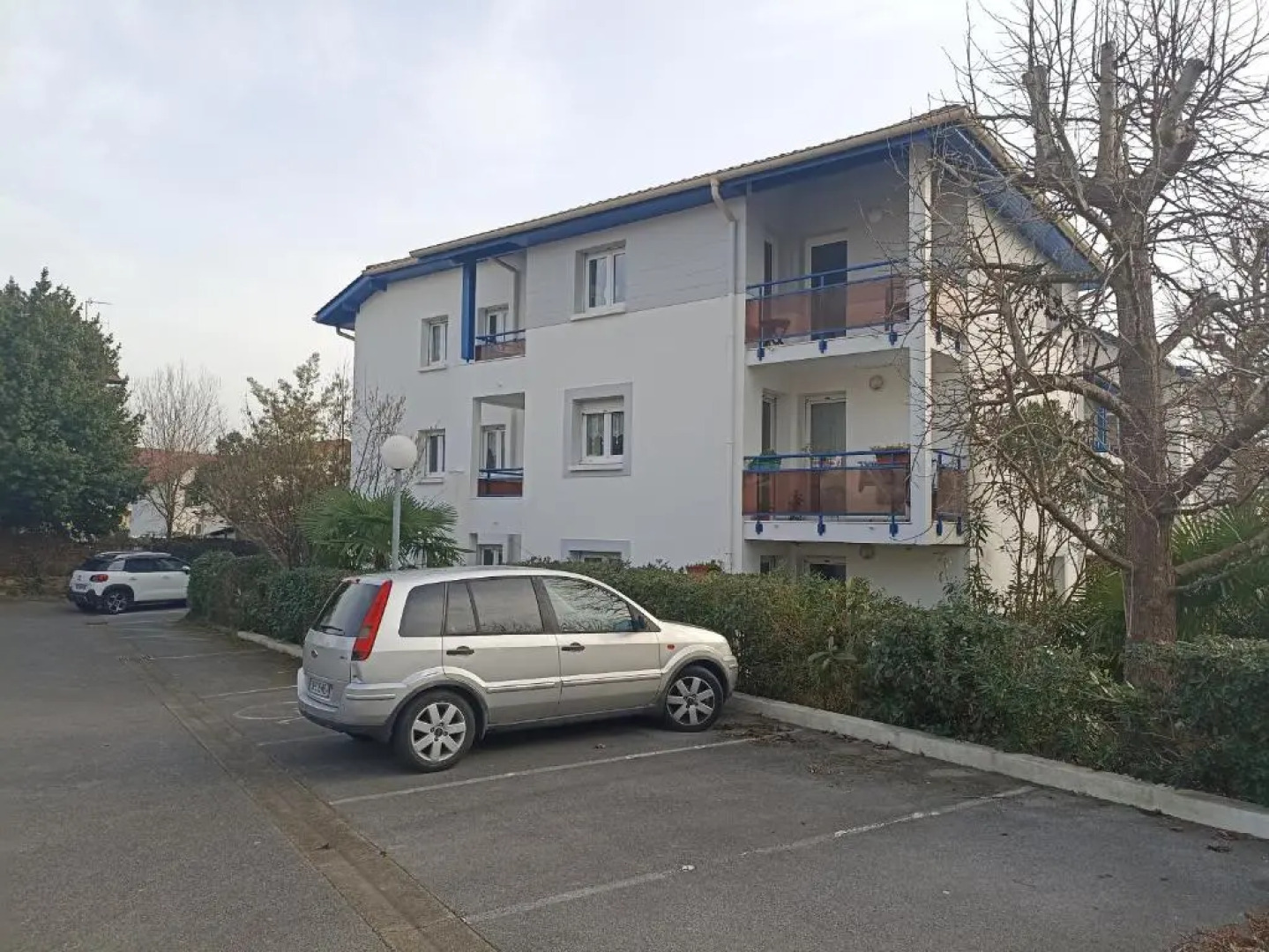 Bayonne appartement 63m2 avec terrase parking wifi