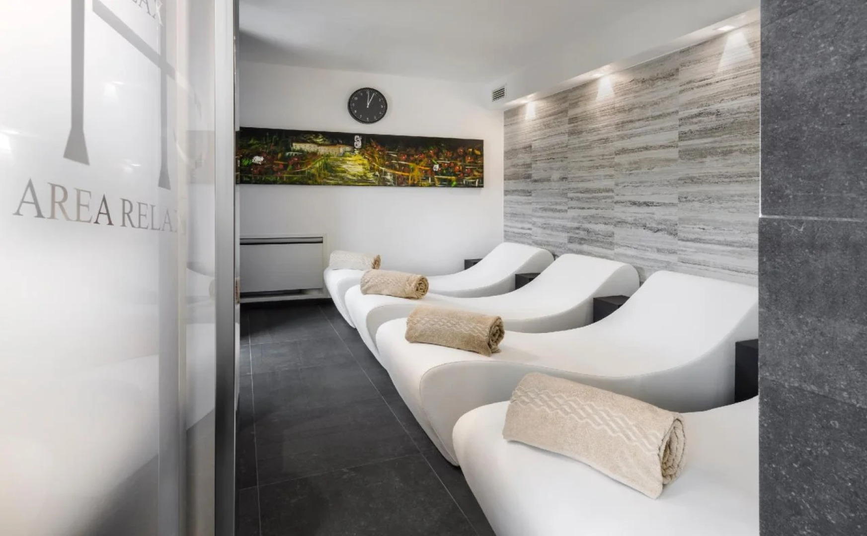 LHP Hotel River & SPA