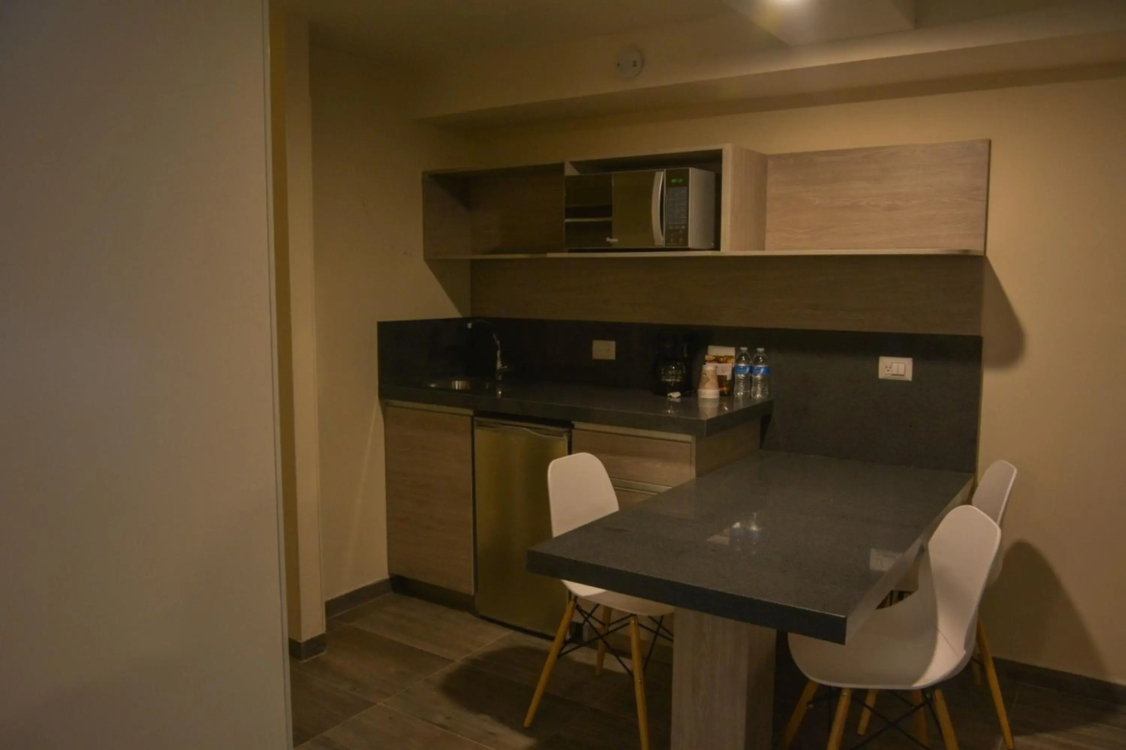 Kasa Hotel & Suites