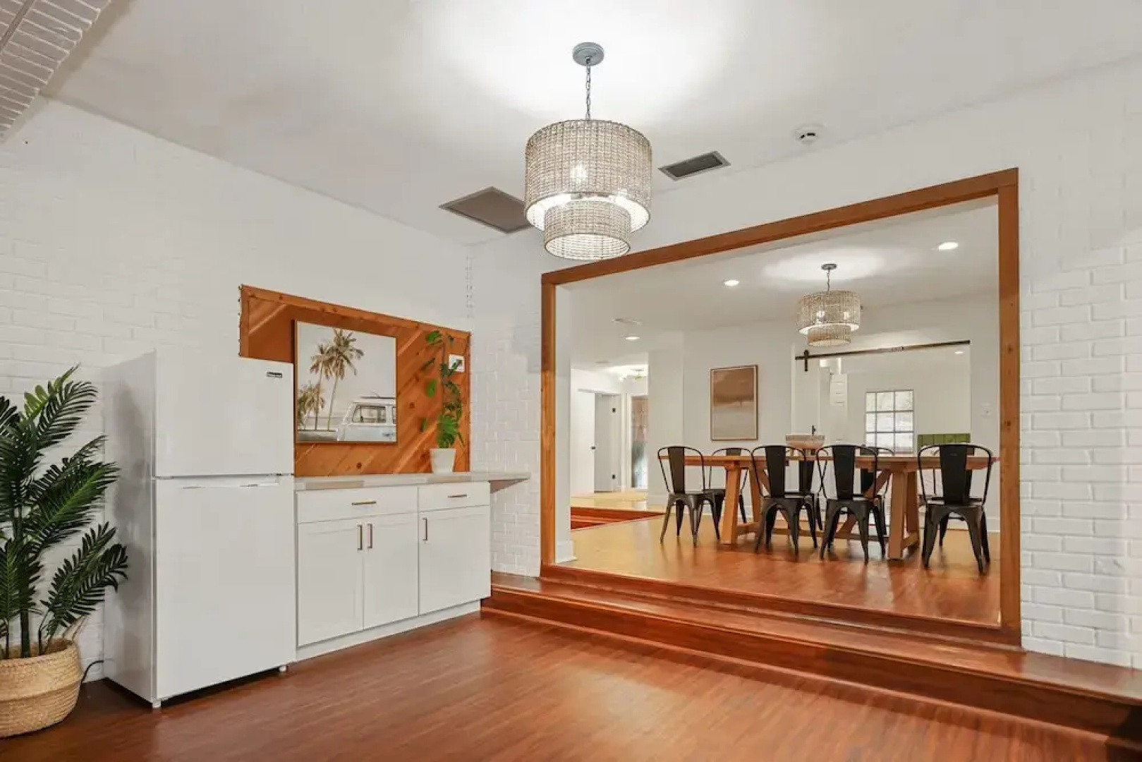Golden Retreat: Expansive 6BR Home w Heated Pool ~