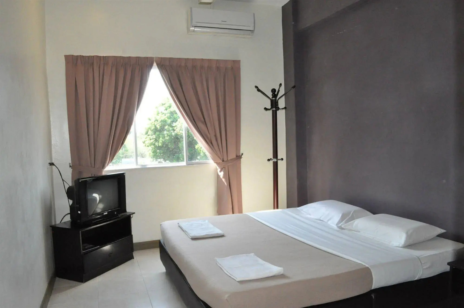 EQ Ferringhi Hotel