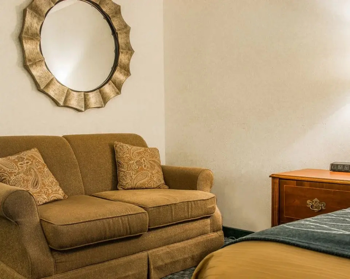 Dunes Express Inn & Suites