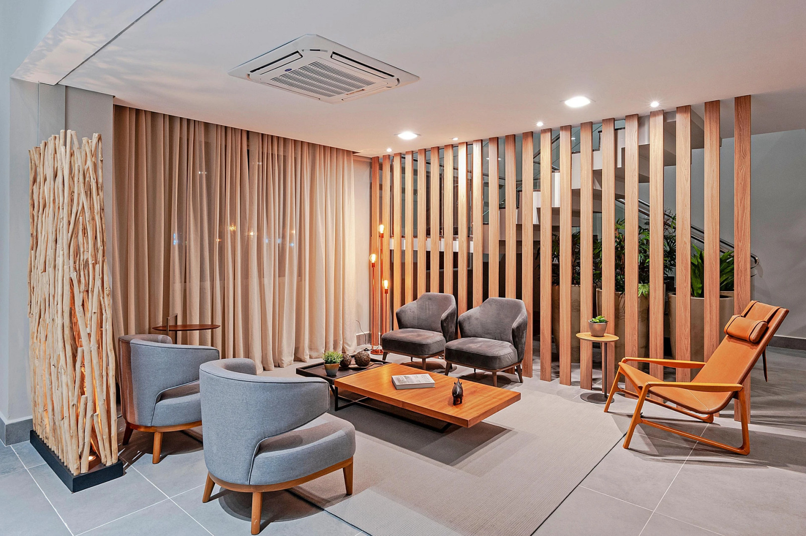 SLAVIERO Curitiba Aeroporto