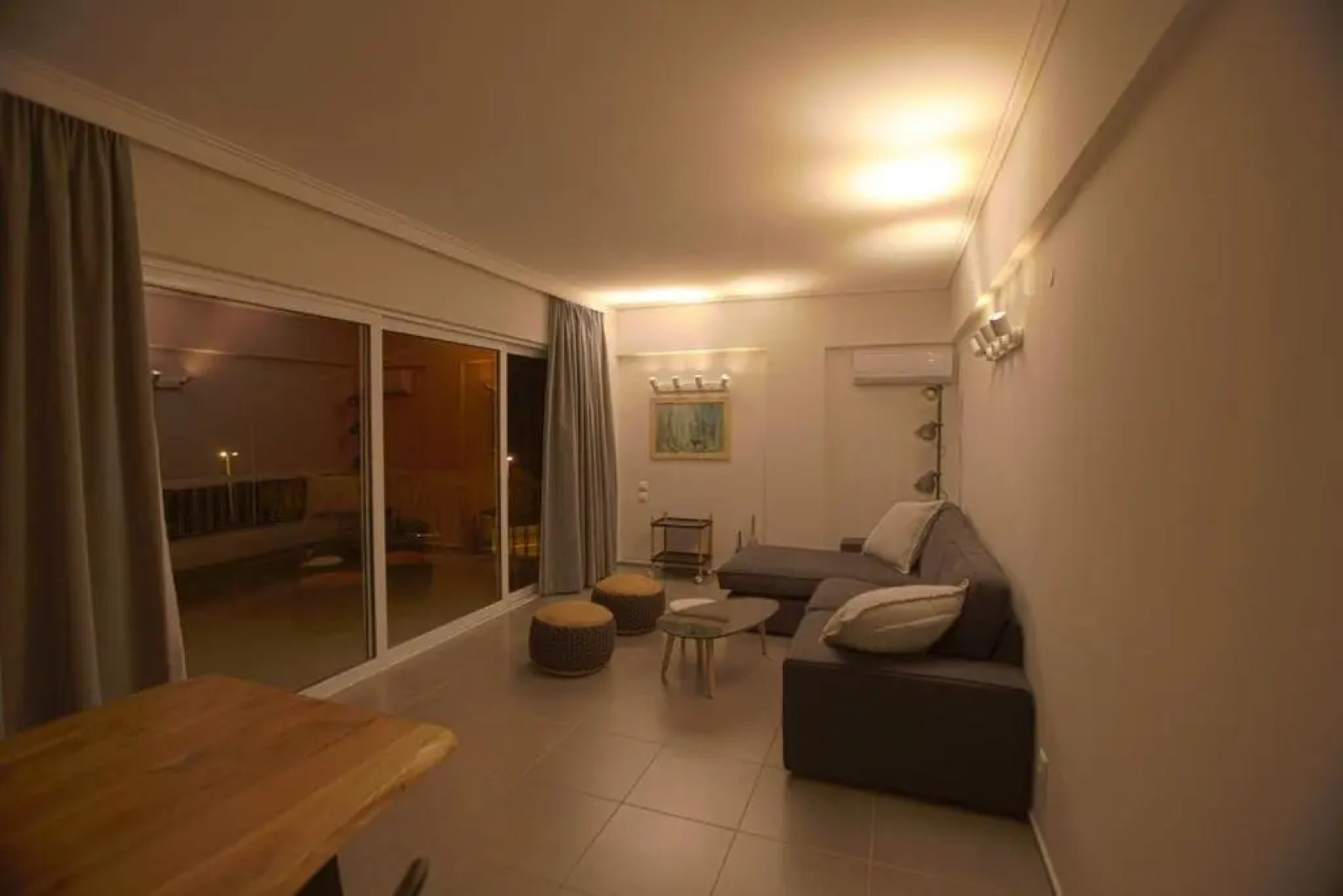 Seaside Renovated Top Floor Apartment