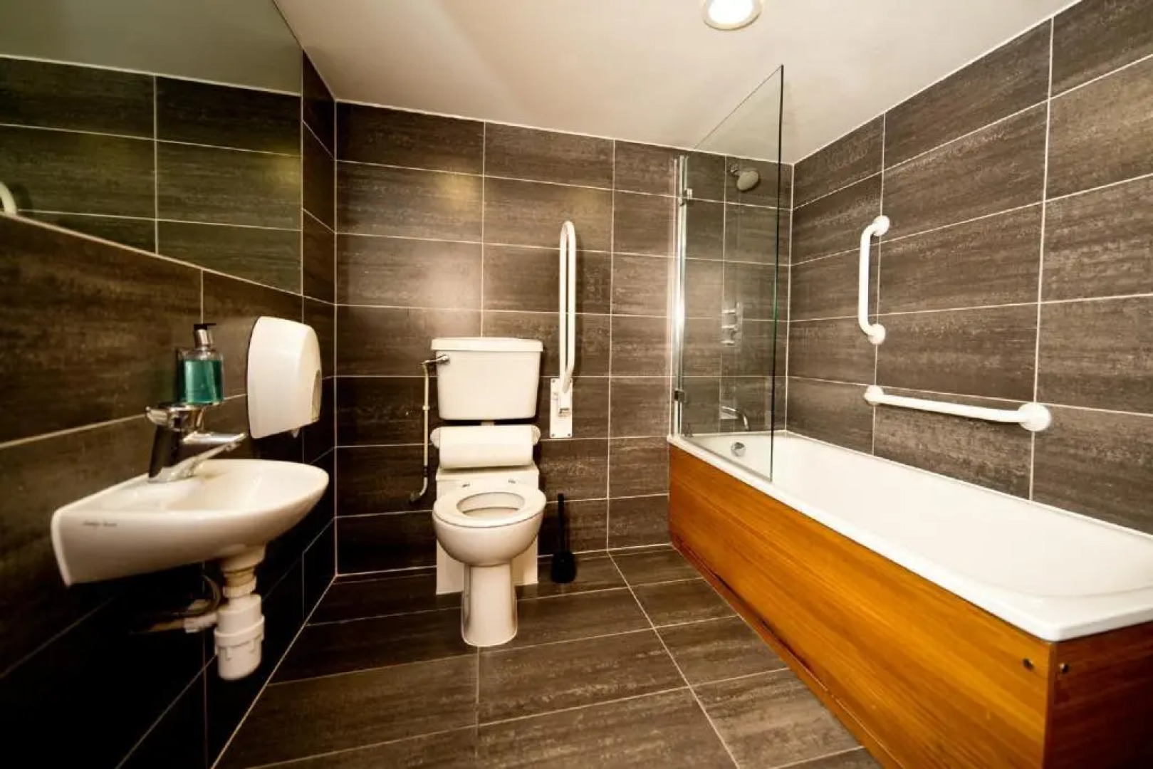 a&o Brighton Palace Pier