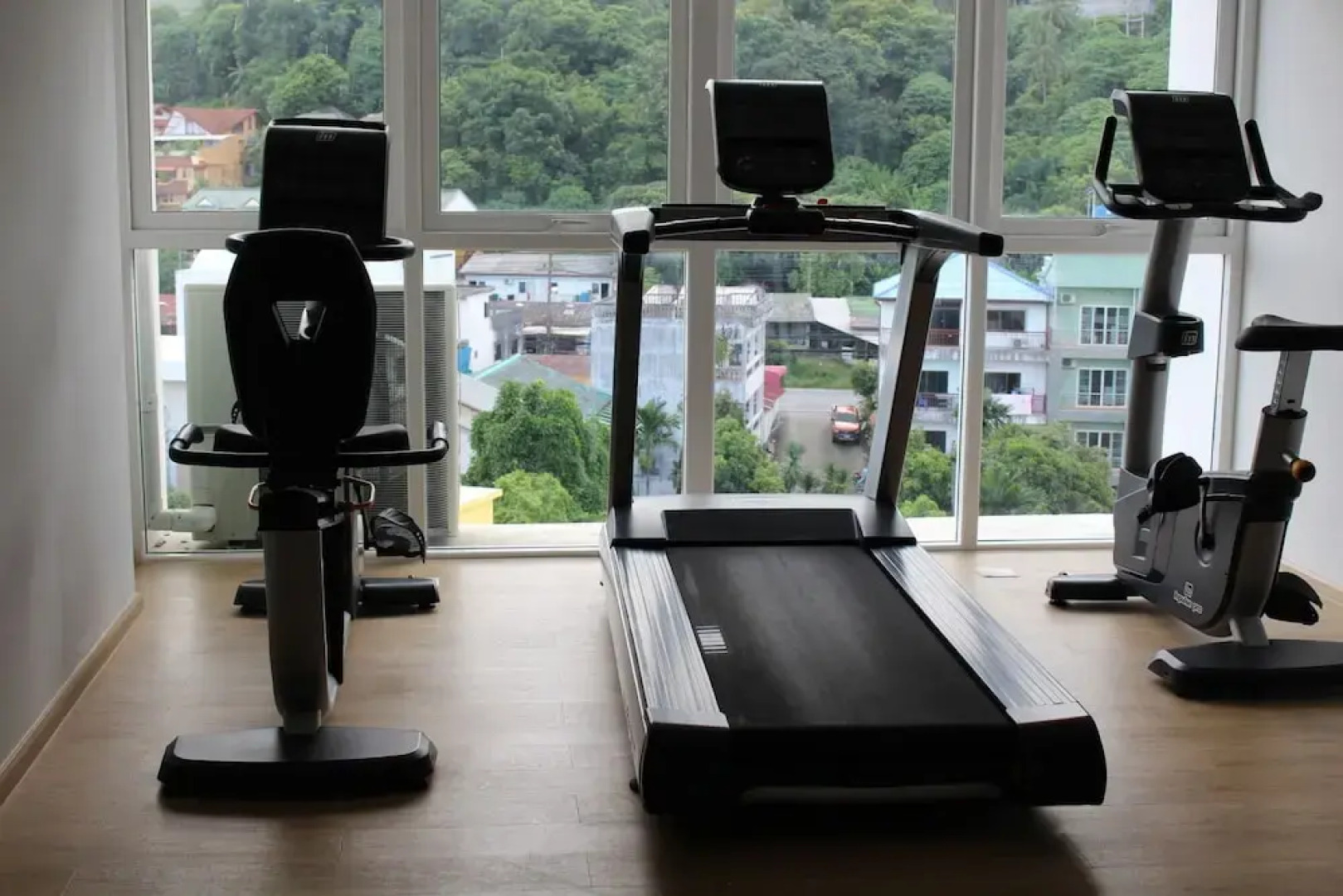 Ozone Condotel Apt 716