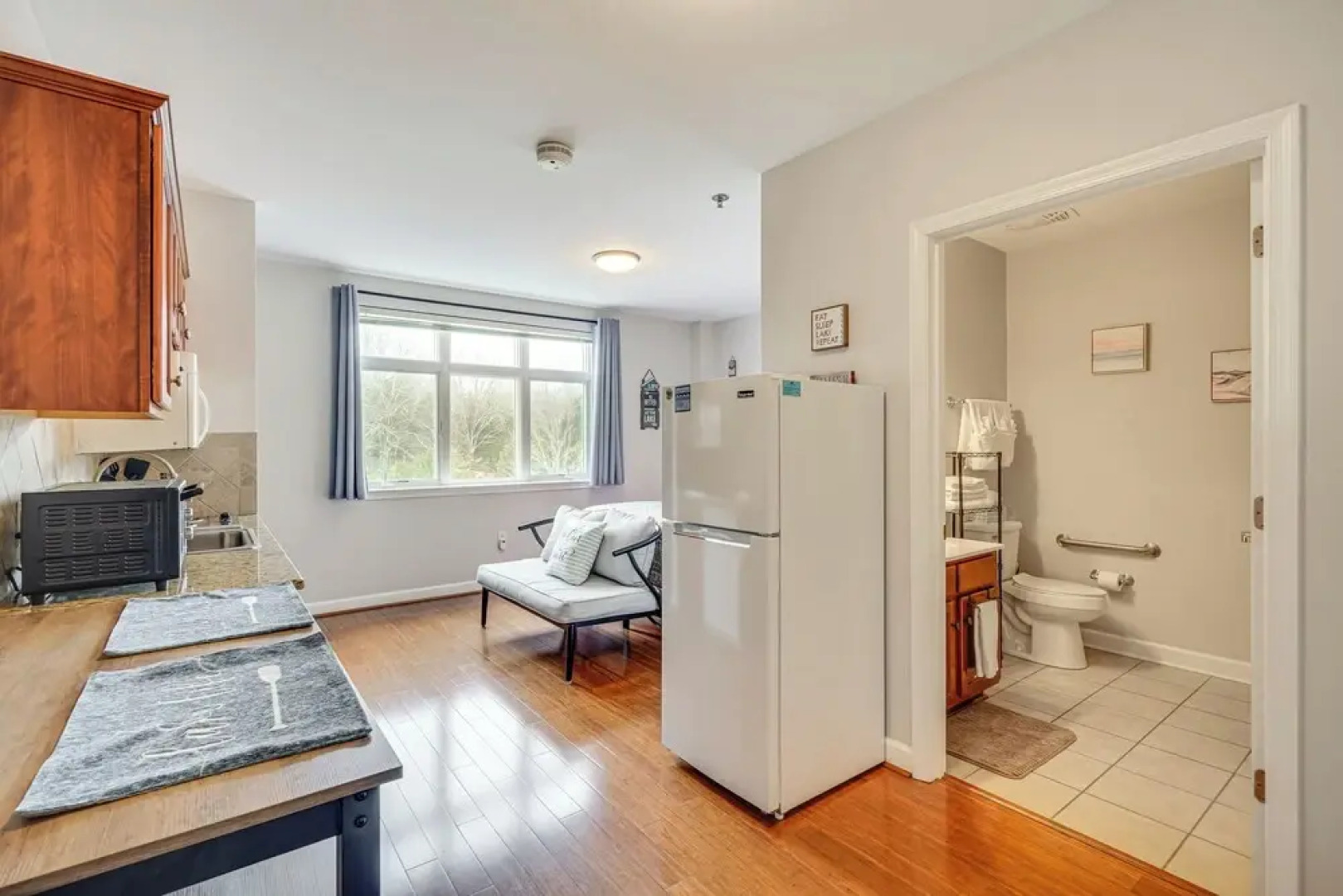 Smith Mountain Lake Condo w/ Pool Access