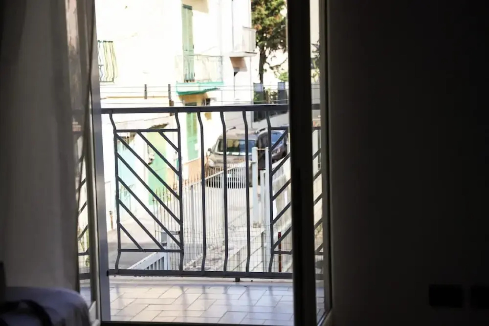 Metro Solfatara Apartment by Wonderful Italy