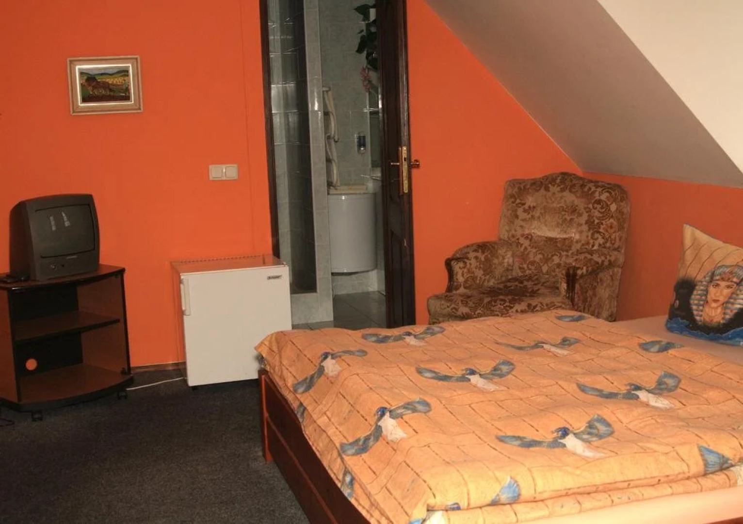 Penzion a restaurace " Zlatý Strom"