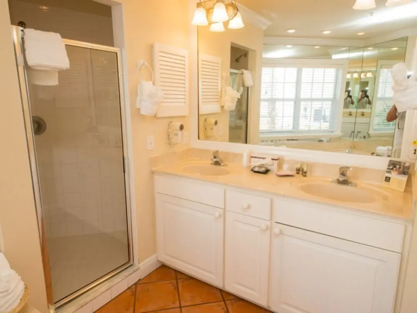 Tortuga Inn Beach Resort