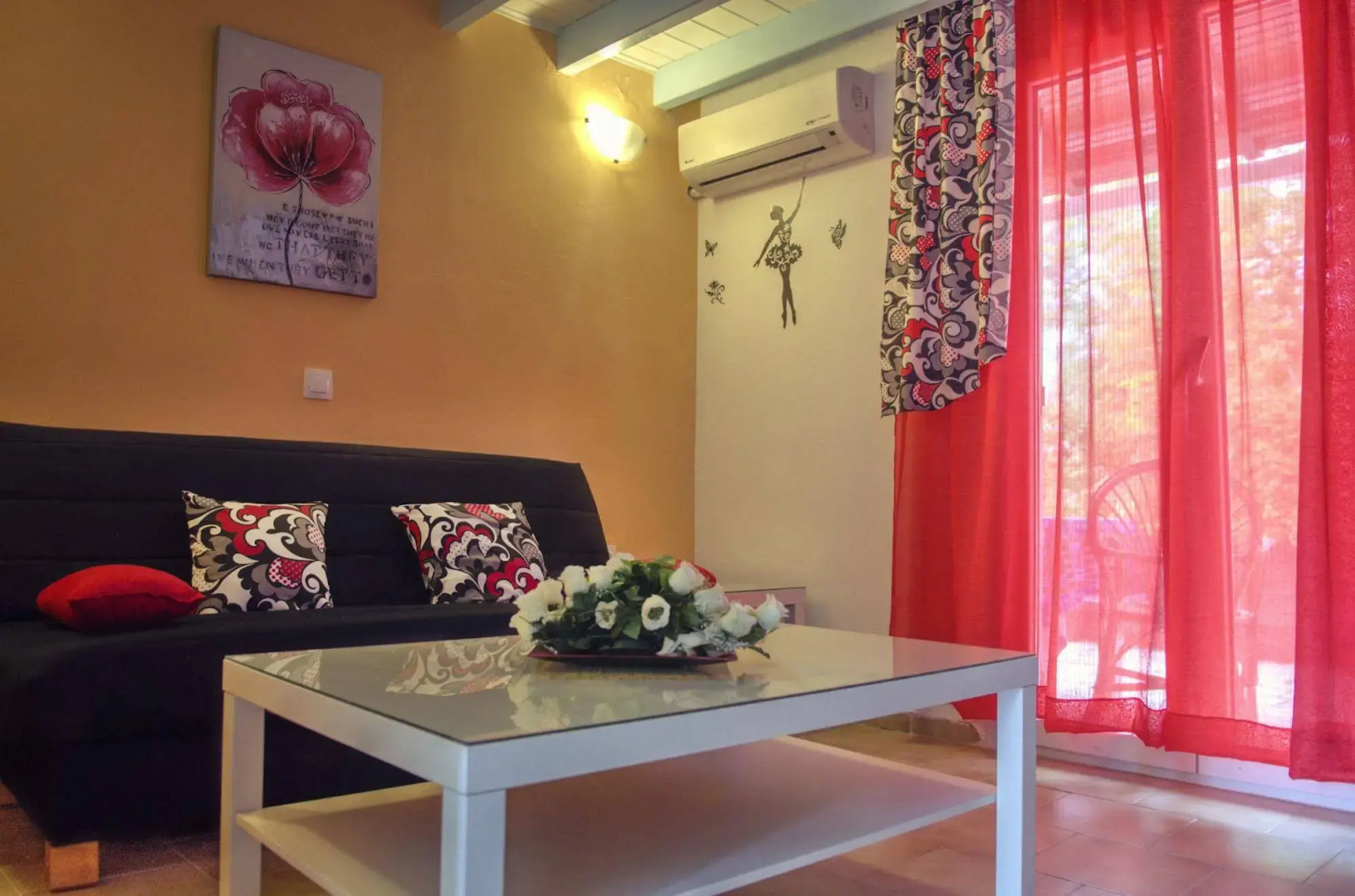 Eleni Family Apartments