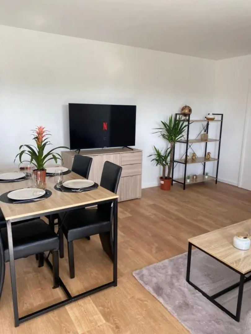 Bel Appartement 59m2 terrasse / wifi / netflix